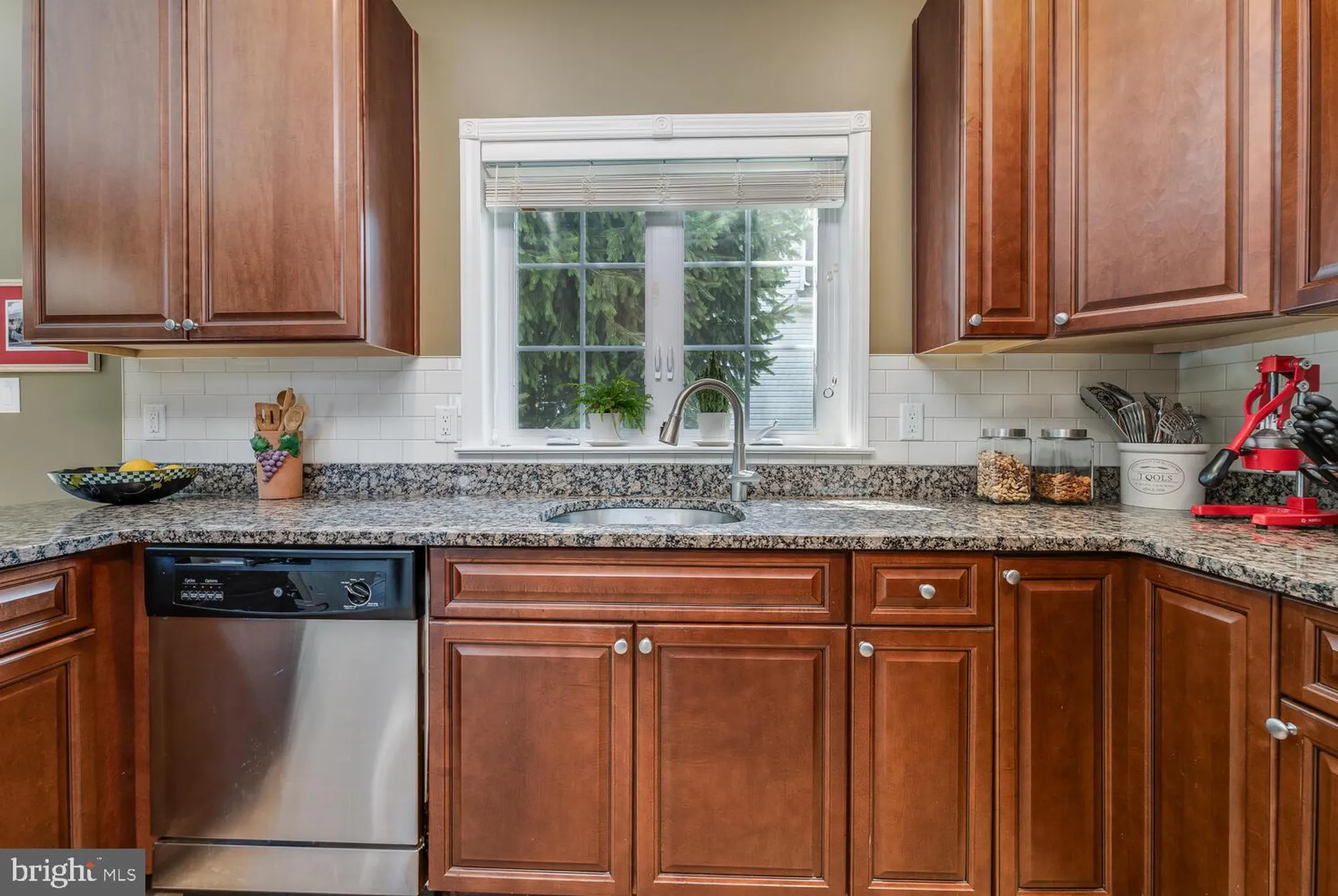 Property Slideshow image 11 of 29 | 12 higgins ct, Flemington, NJ, 08822