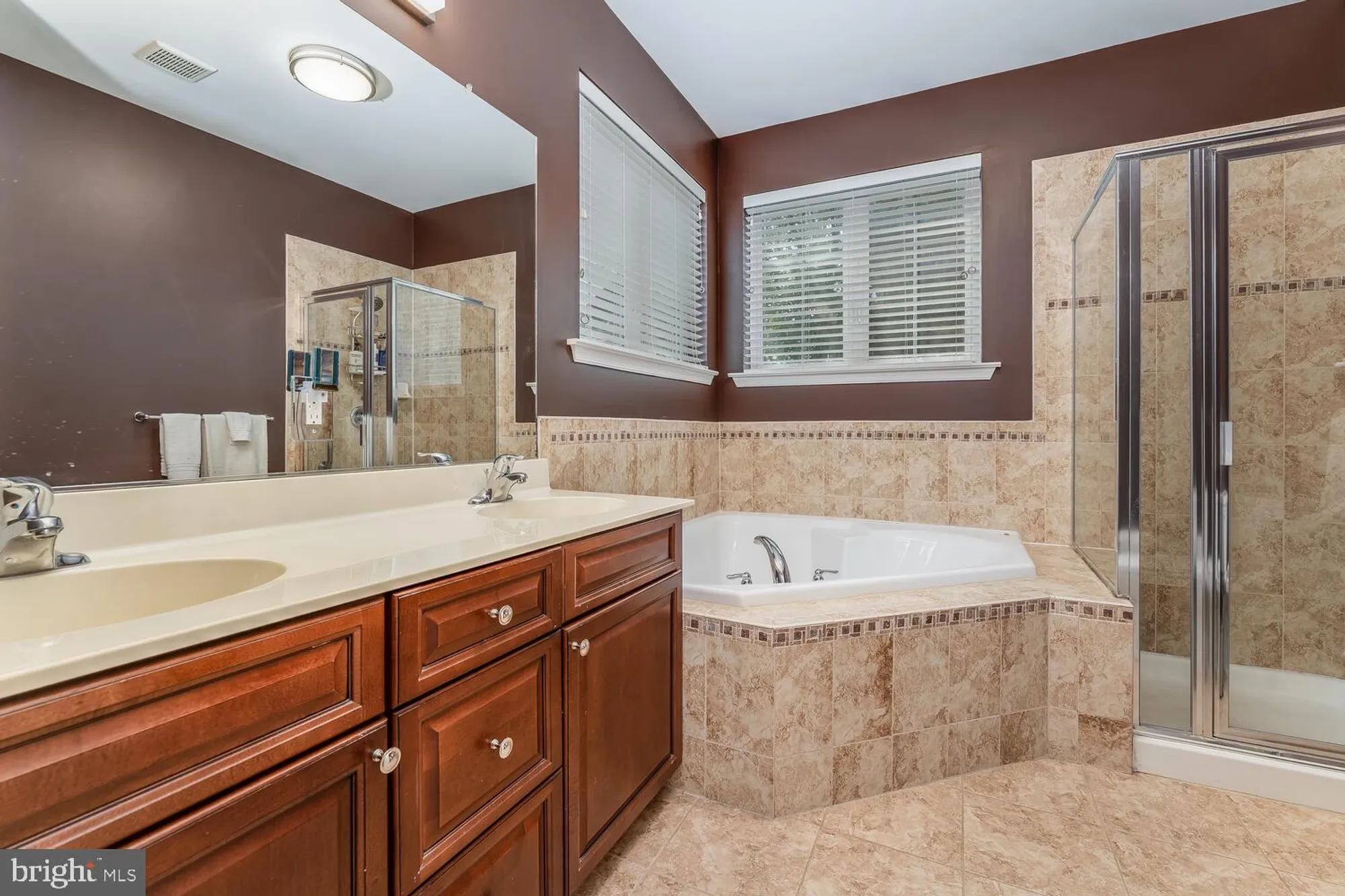 Property Slideshow image 17 of 29 | 12 higgins ct, Flemington, NJ, 08822