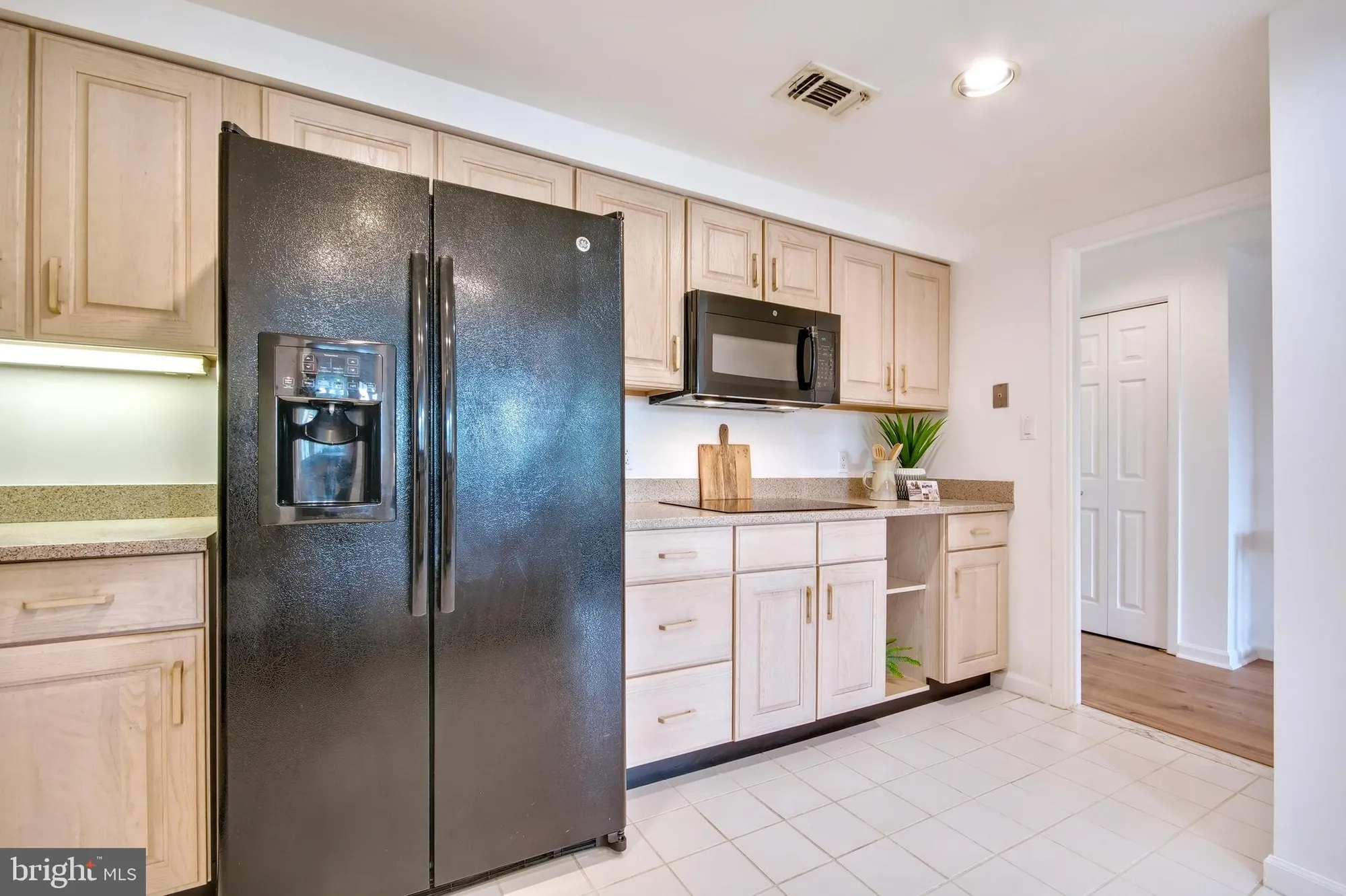 Property Slideshow image 5 of 44 | 930 astern way 511, Annapolis, MD, 21401