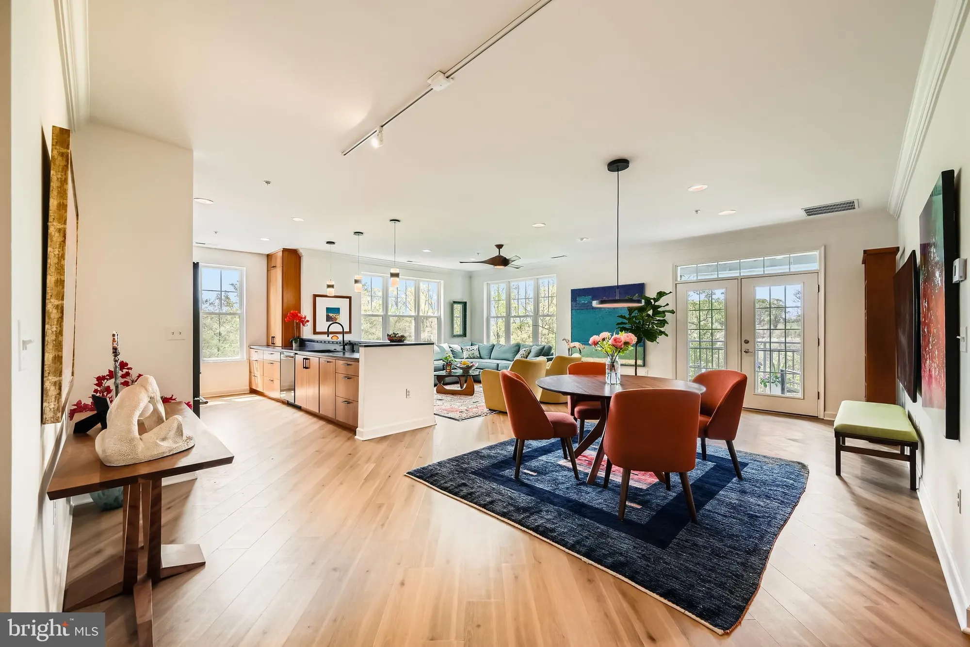 Property Slideshow image 2 of 72 | 19 clay lodge ln unit 104, Catonsville, MD, 21228