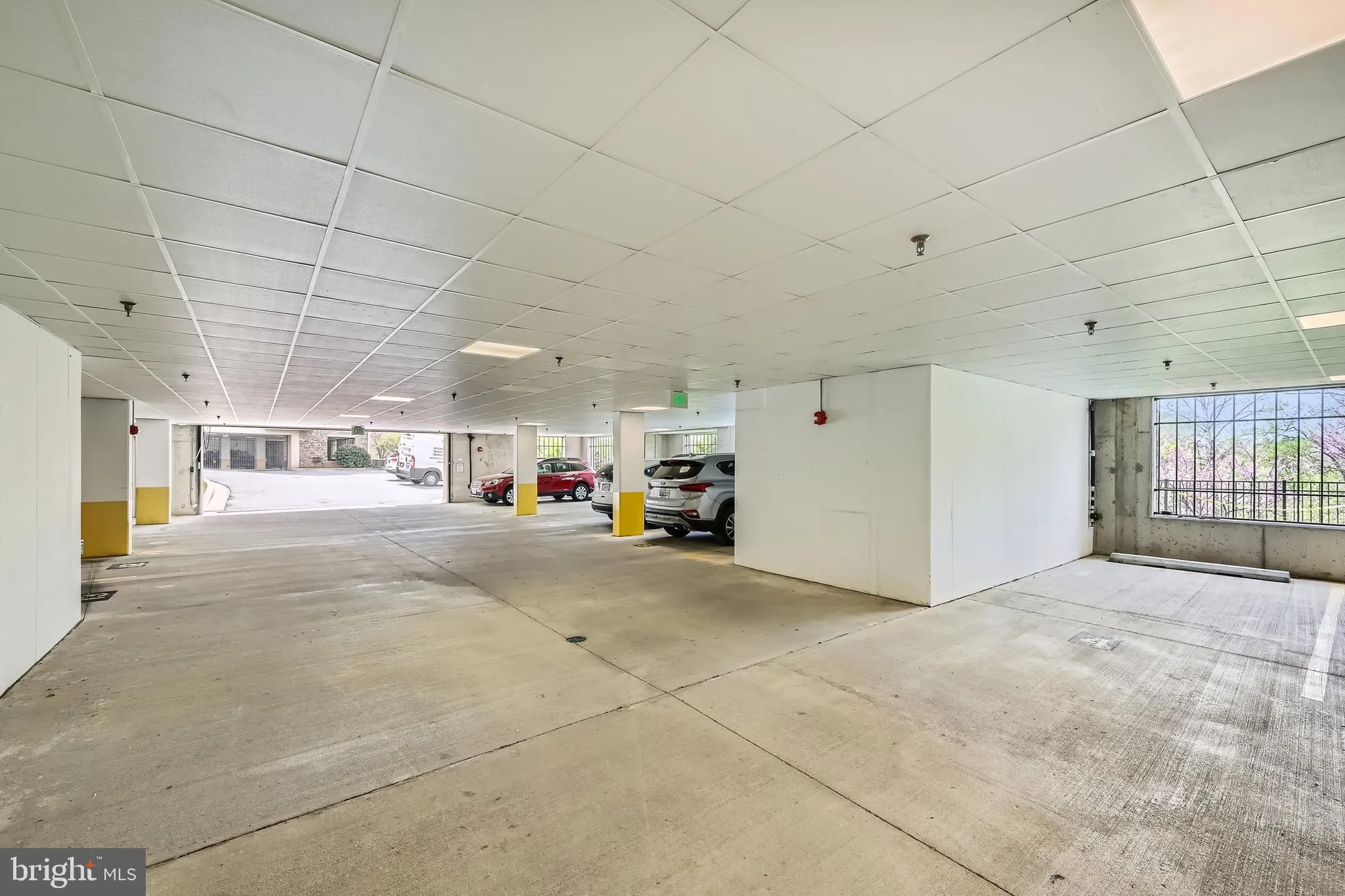 Property Slideshow image 41 of 72 | 19 clay lodge ln unit 104, Catonsville, MD, 21228