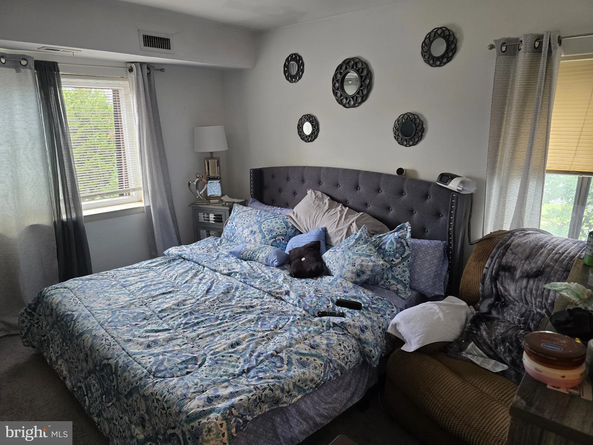 Property Slideshow image 9 of 11 | 58201 delaire landing rd 201, Philadelphia, PA, 19114