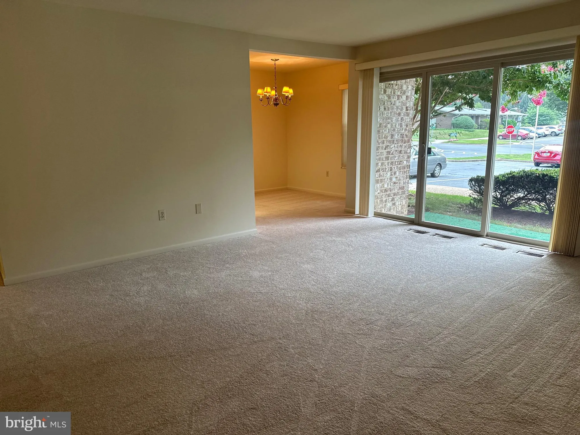 Property Slideshow image 5 of 12 | 3618 gleneagles dr 7-2e, Silver Spring, MD, 20906