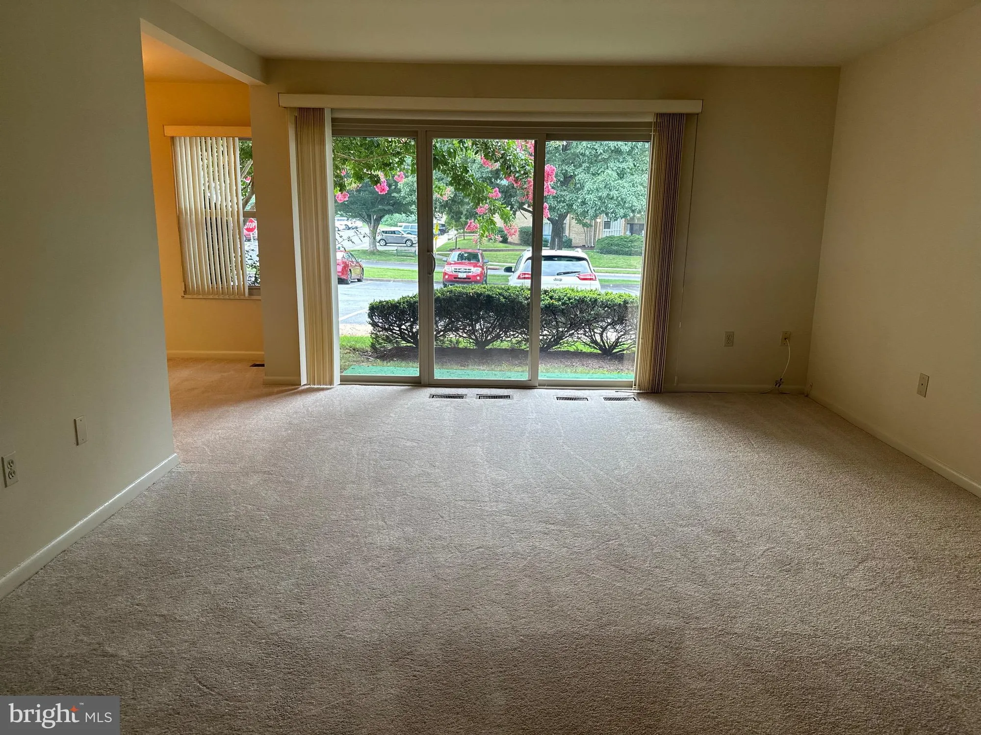 Property Slideshow image 3 of 12 | 3618 gleneagles dr 7-2e, Silver Spring, MD, 20906