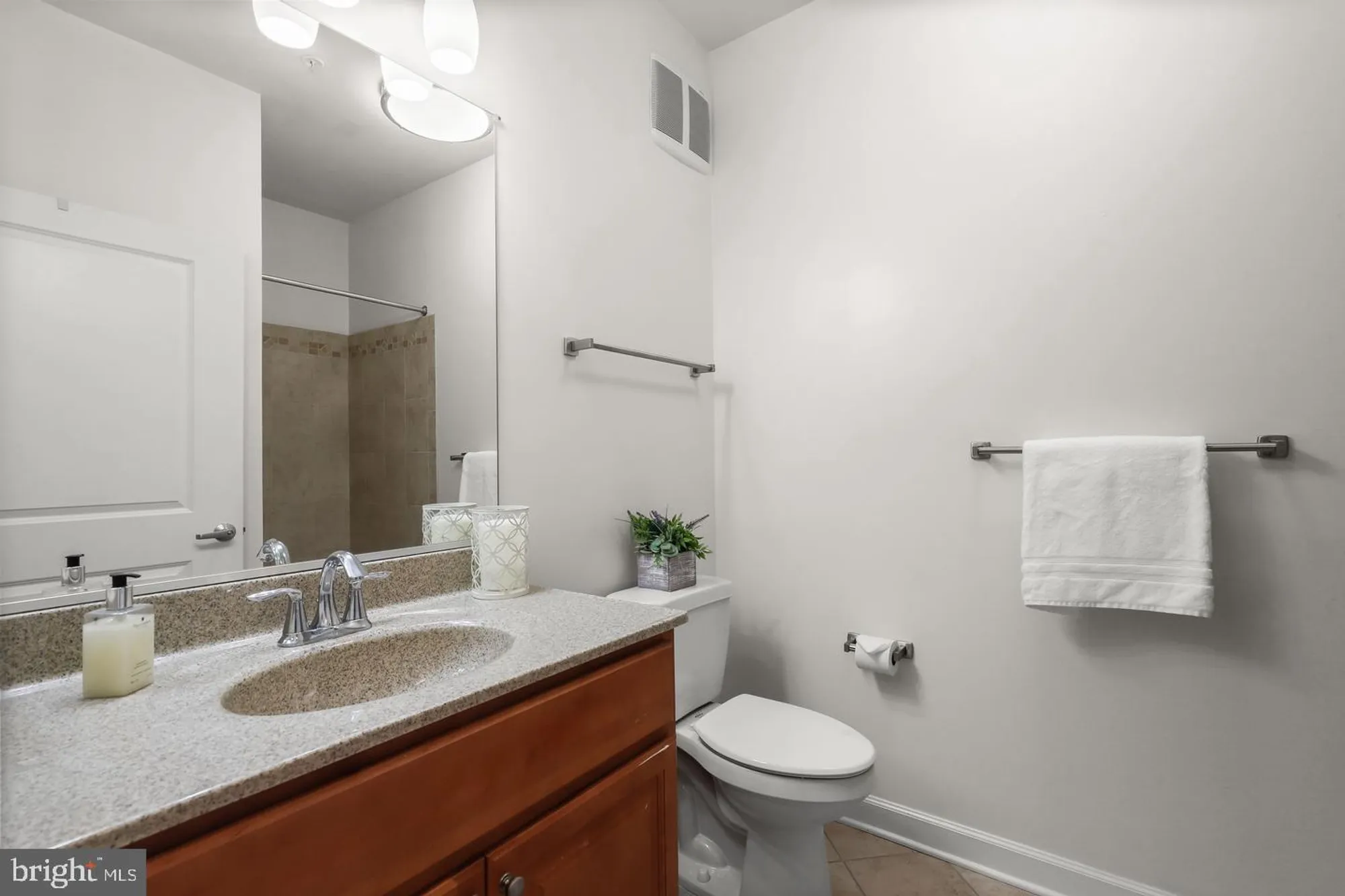 Property Slideshow image 69 of 72 | 19 clay lodge ln unit 104, Catonsville, MD, 21228