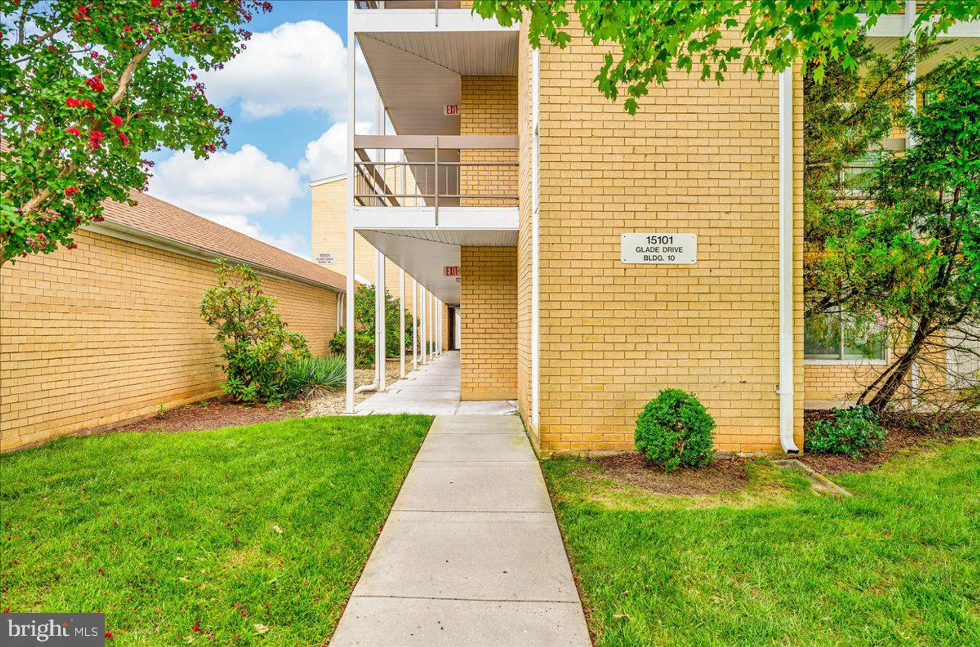 Property Slideshow image 23 of 41 | 15101 glade dr 10-3d, Silver Spring, MD, 20906