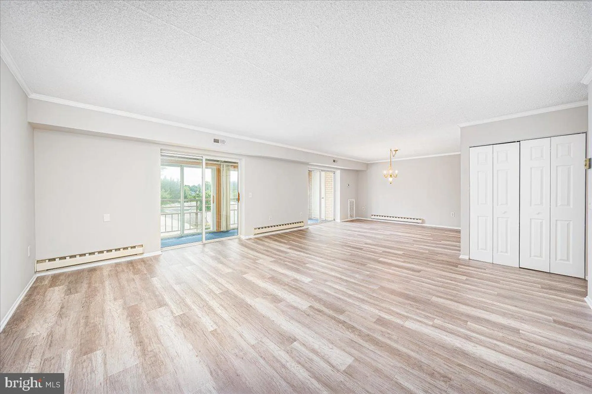 Property Slideshow image 5 of 41 | 15101 glade dr 10-3d, Silver Spring, MD, 20906