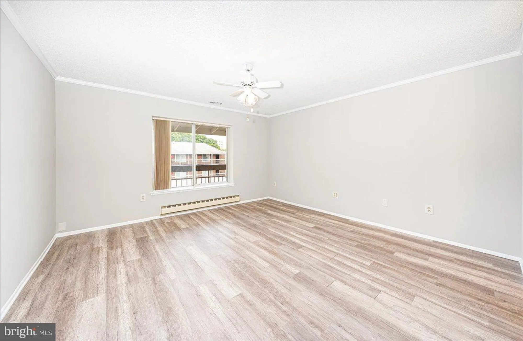 Property Slideshow image 16 of 41 | 15101 glade dr 10-3d, Silver Spring, MD, 20906
