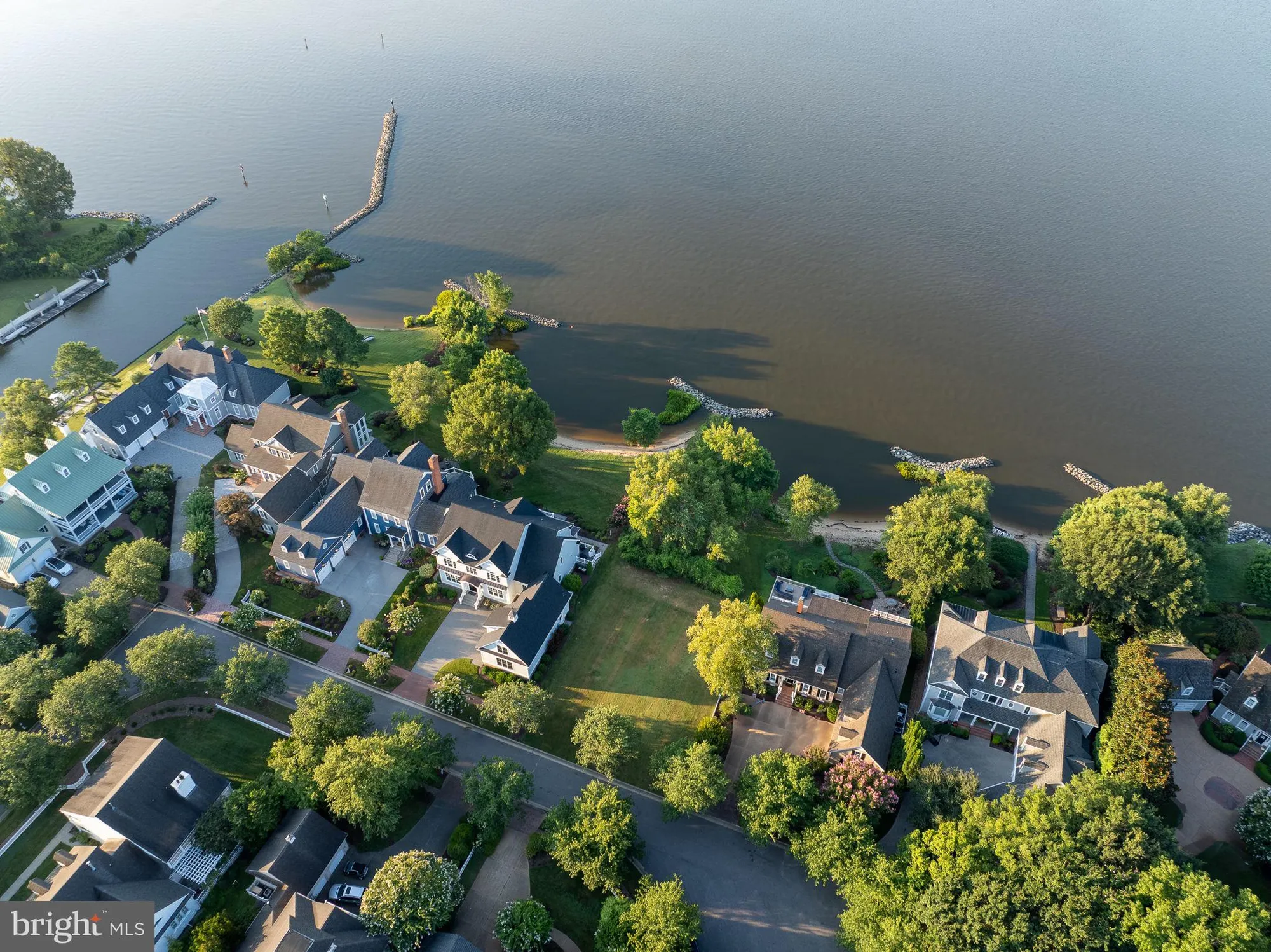 Property Slideshow image 17 of 47 | 1540 harbor rd, Williamsburg, VA, 23185