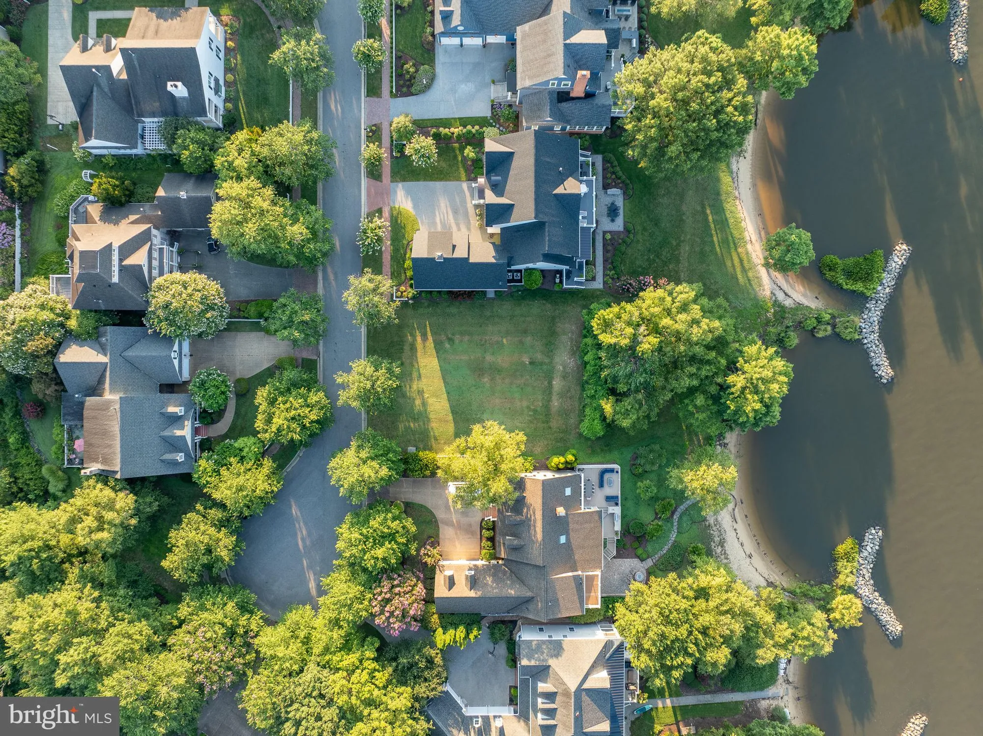 Property Slideshow image 14 of 47 | 1540 harbor rd, Williamsburg, VA, 23185