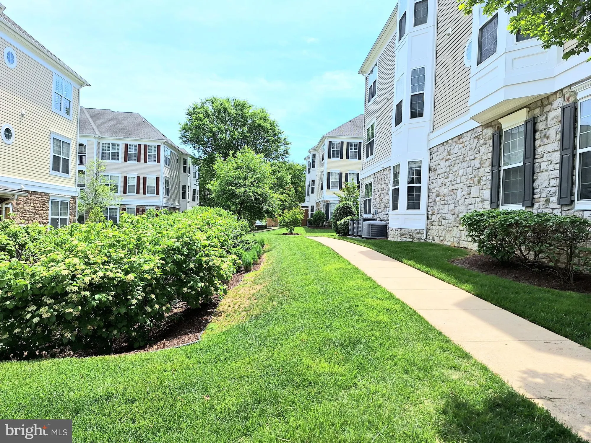 Property Slideshow image 27 of 35 | 1509 feral dae ln unit 204, Annapolis, MD, 21409