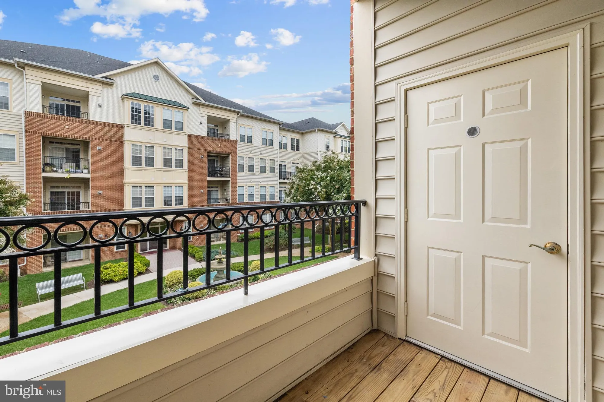 Property Slideshow image 22 of 45 | 2540 kensington gdns 204, Ellicott City, MD, 21043