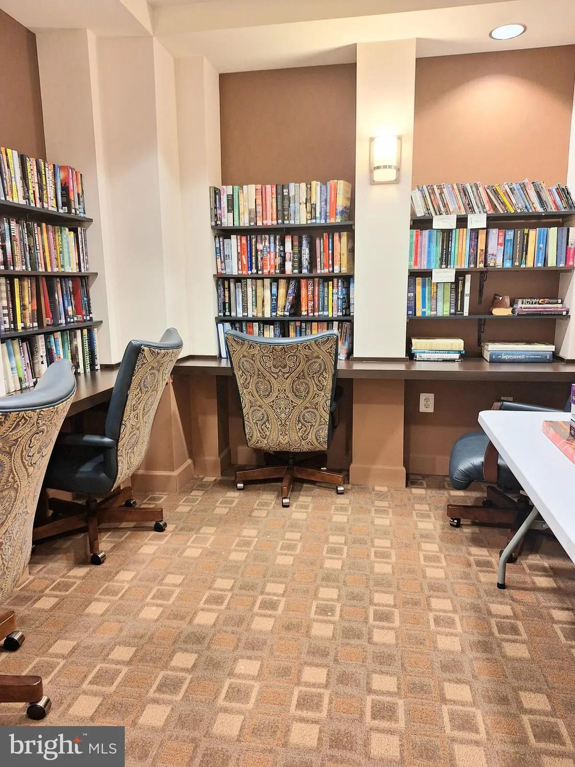 Property Slideshow image 32 of 35 | 1509 feral dae ln unit 204, Annapolis, MD, 21409