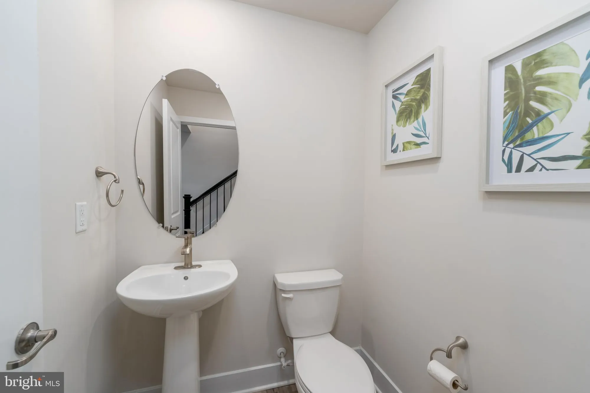 Property Slideshow image 36 of 47 | 824 teacher mitchell rd, Glen Burnie, MD, 21060