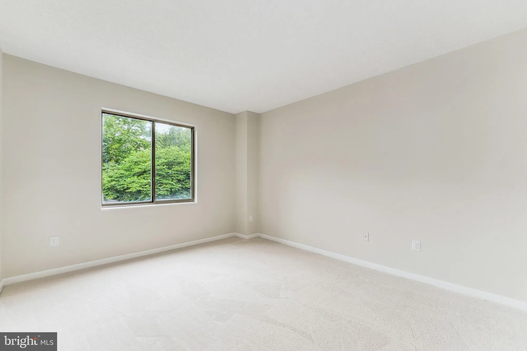 Property Slideshow image 19 of 24 | 2900 n leisure world blvd apt 209, Silver Spring, MD, 20906