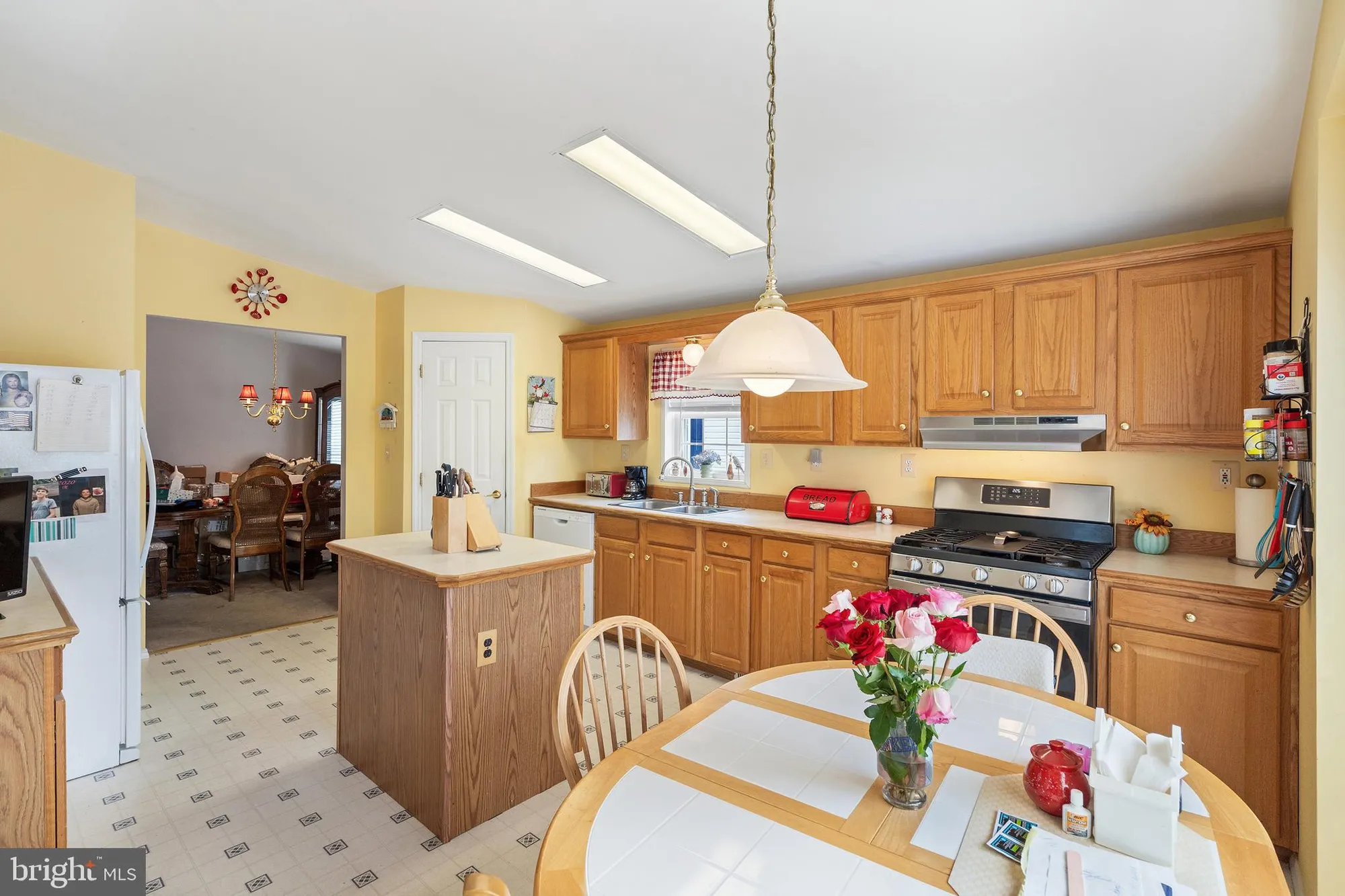 Property Slideshow image 12 of 32 | 36 fort lee dr, Manahawkin, NJ, 08050