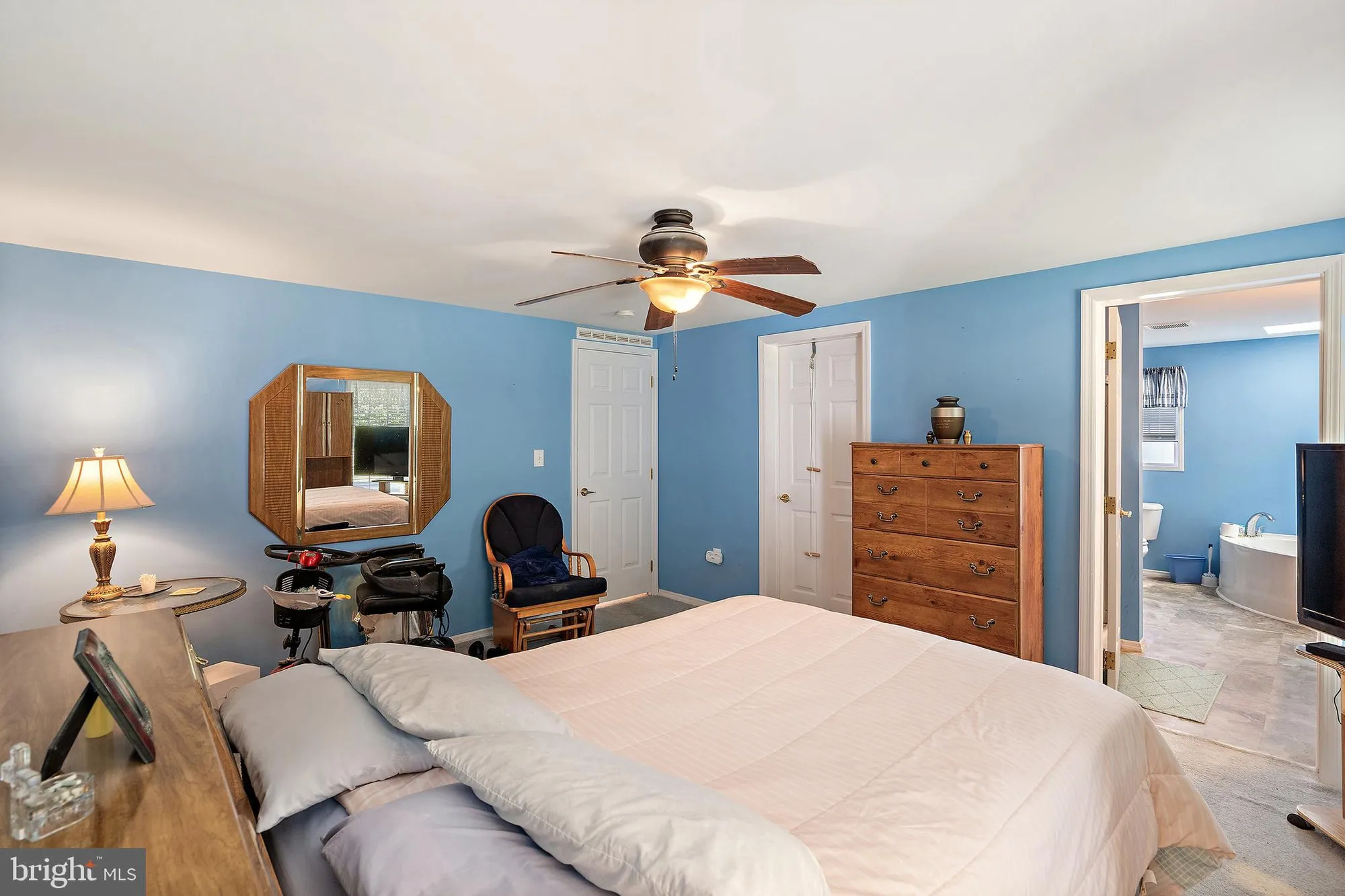 Property Slideshow image 15 of 32 | 36 fort lee dr, Manahawkin, NJ, 08050