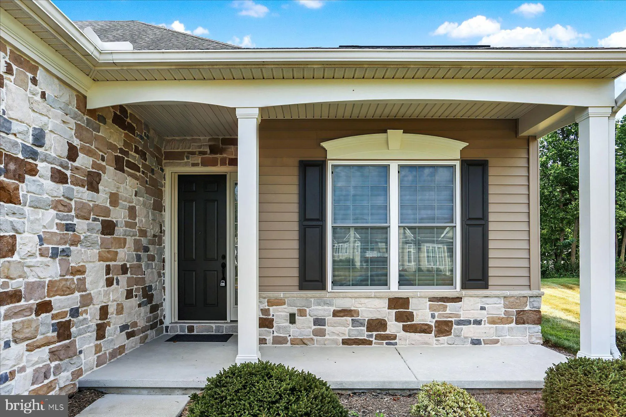 Property Slideshow image 5 of 54 | 226 carmella dr, Mechanicsburg, PA, 17050