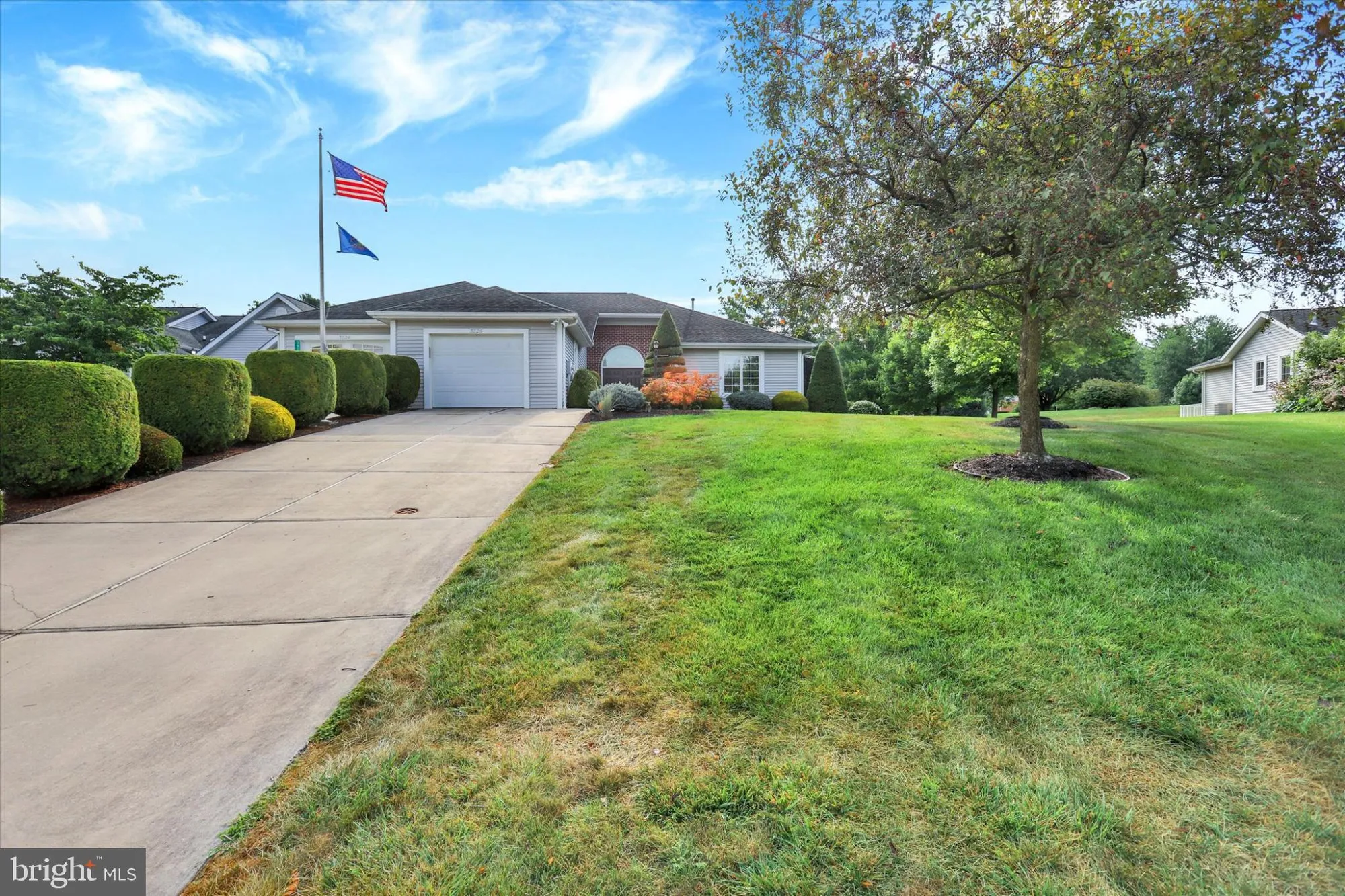 Property Slideshow image 2 of 36 | 3826 farmstead dr, Fayetteville, PA, 17222