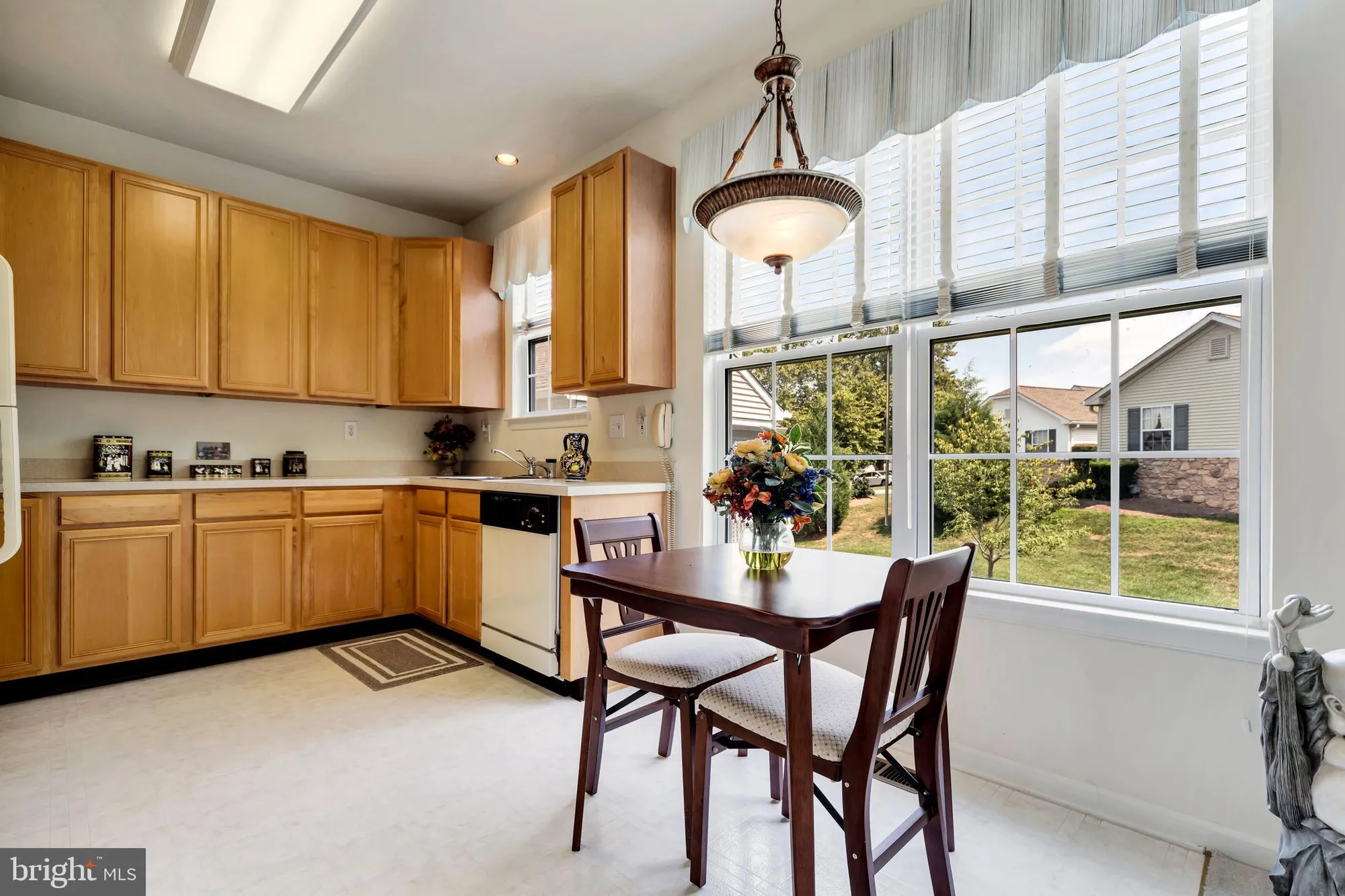 Property Slideshow image 11 of 30 | 1000 n phipps woods ct, Glen Mills, PA, 19342