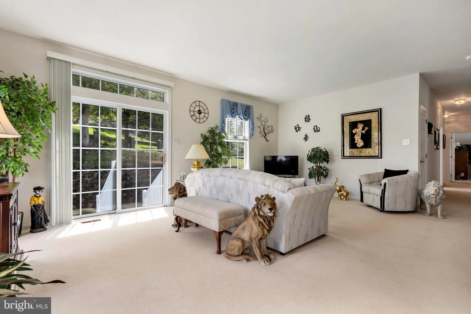 Property Slideshow image 9 of 30 | 1000 n phipps woods ct, Glen Mills, PA, 19342