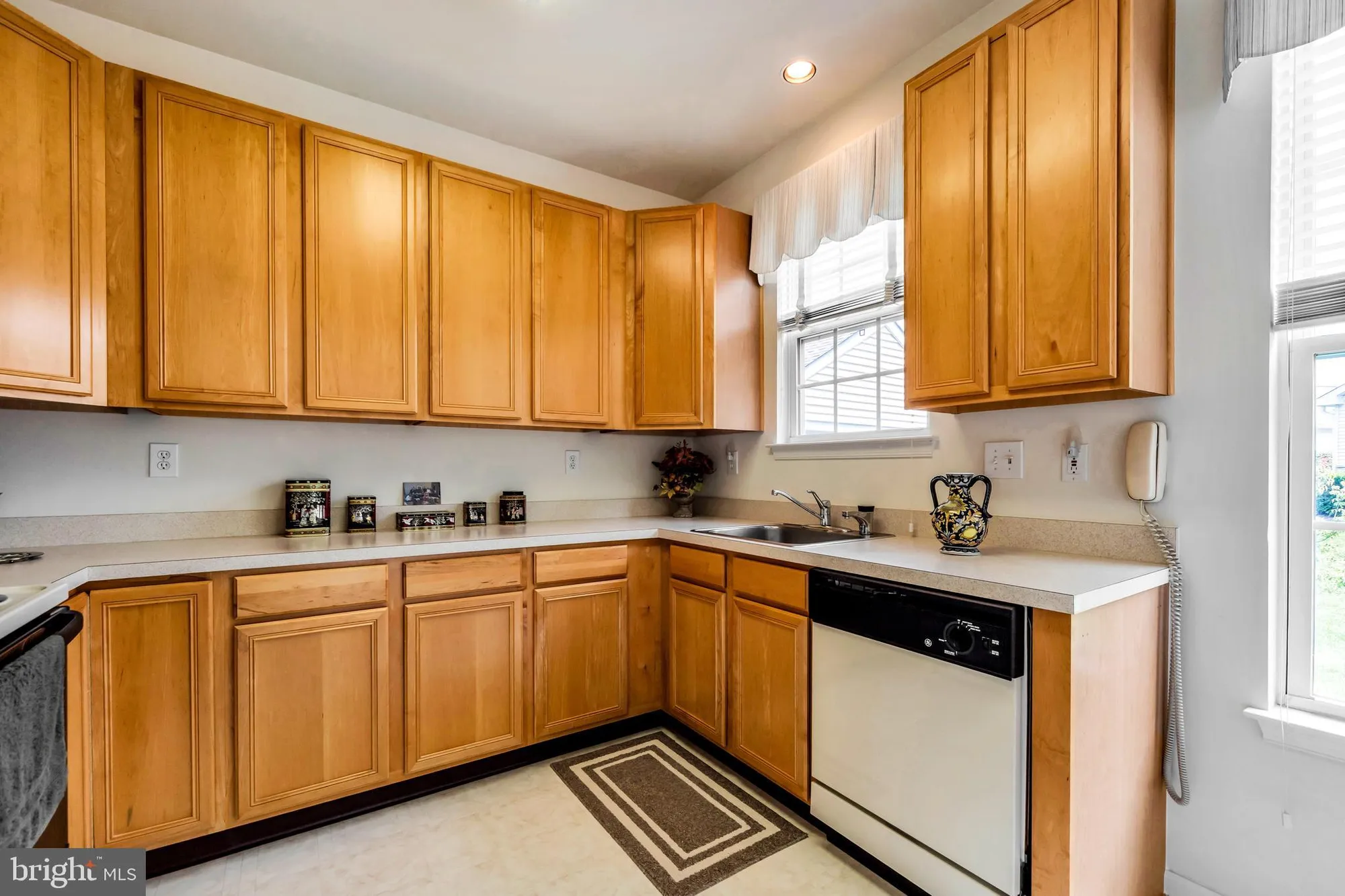 Property Slideshow image 14 of 30 | 1000 n phipps woods ct, Glen Mills, PA, 19342