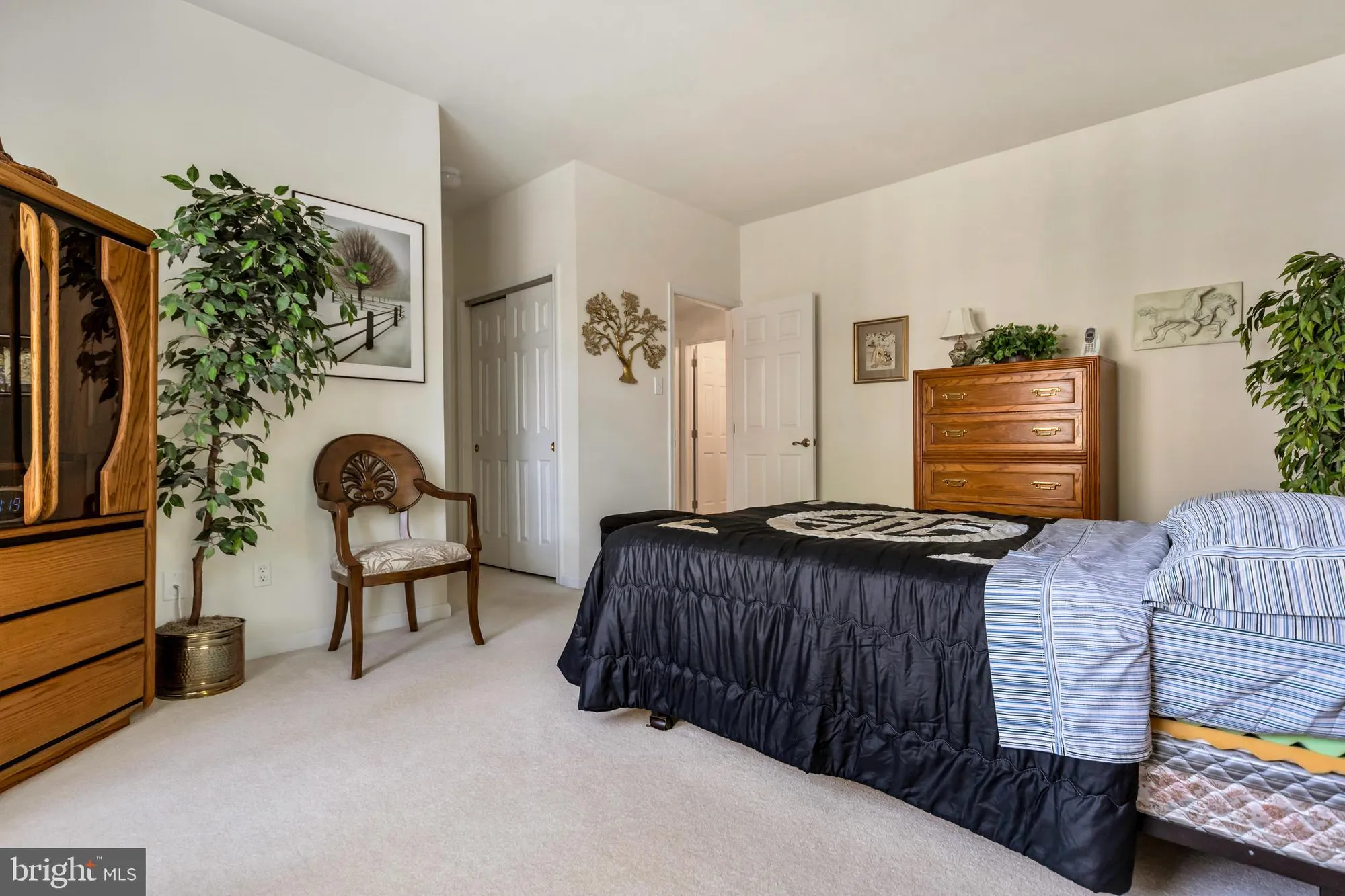 Property Slideshow image 18 of 30 | 1000 n phipps woods ct, Glen Mills, PA, 19342