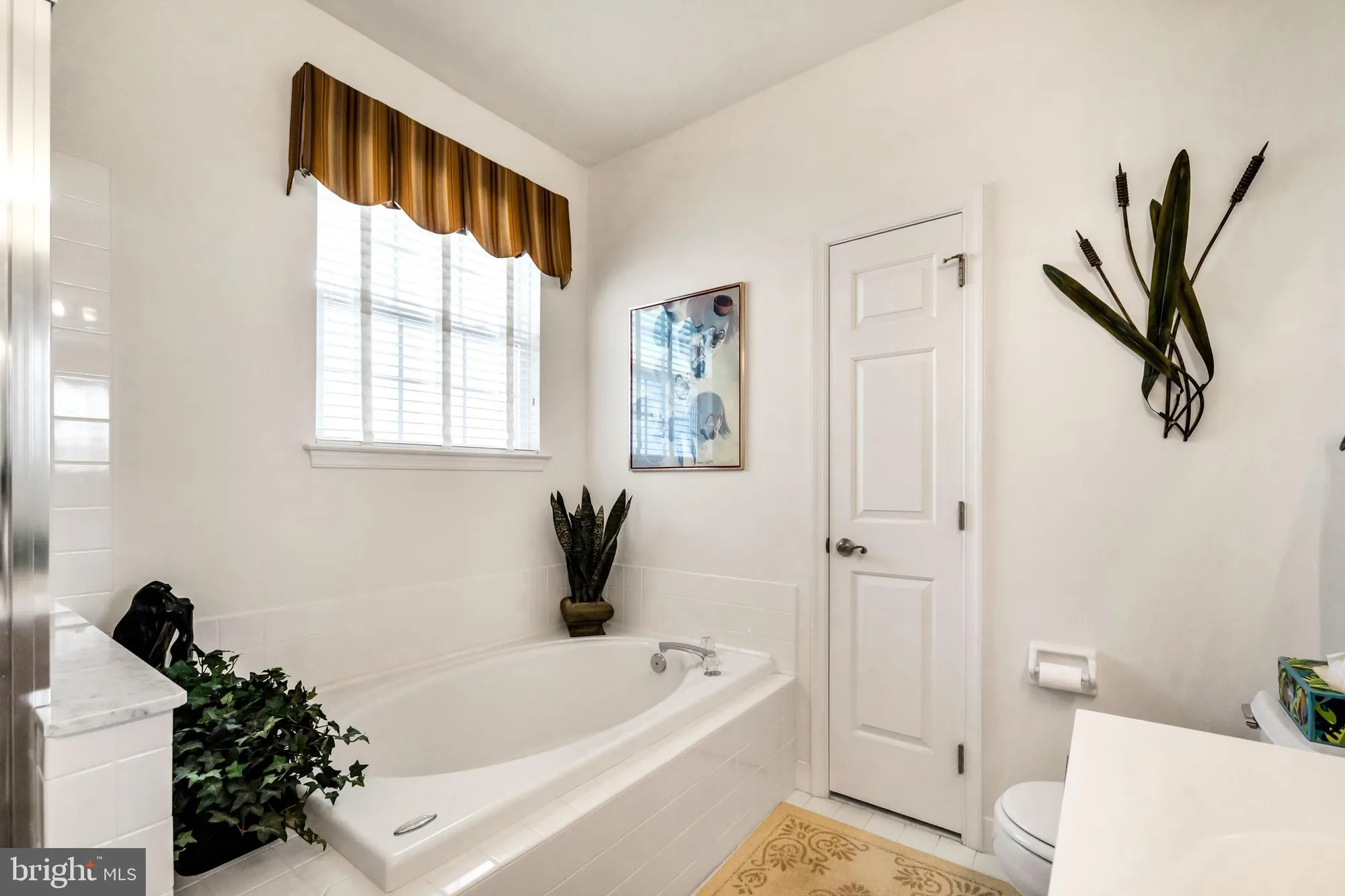 Property Slideshow image 21 of 30 | 1000 n phipps woods ct, Glen Mills, PA, 19342