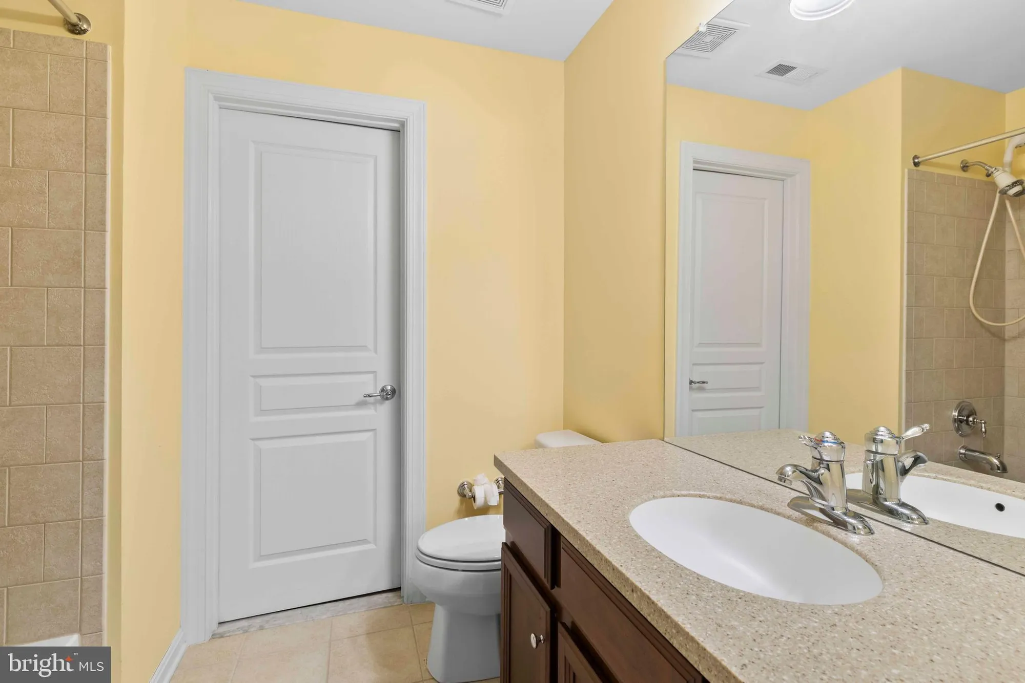 Property Slideshow image 17 of 39 | 426 primrose dr, Upper Gwynedd, PA, 19446