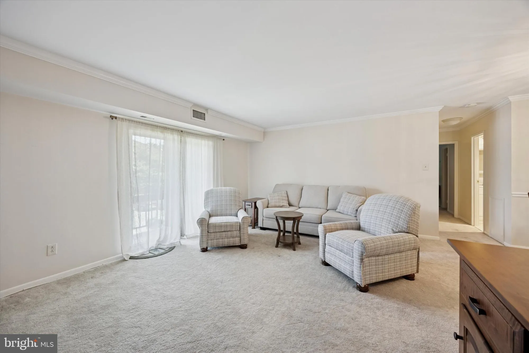 Property Slideshow image 3 of 16 | 47201 delaire landing rd 201, Philadelphia, PA, 19114