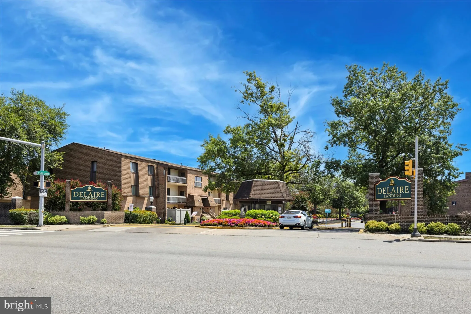 Property Slideshow image 12 of 16 | 47201 delaire landing rd 201, Philadelphia, PA, 19114