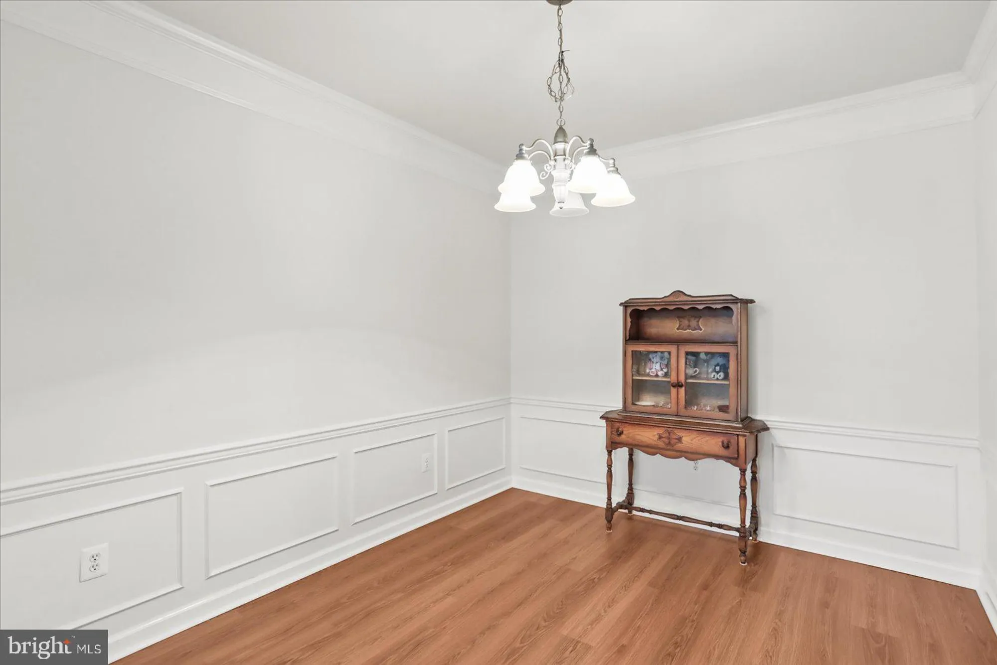 Property Slideshow image 11 of 54 | 405 clubside dr # 303, Taneytown, MD, 21787