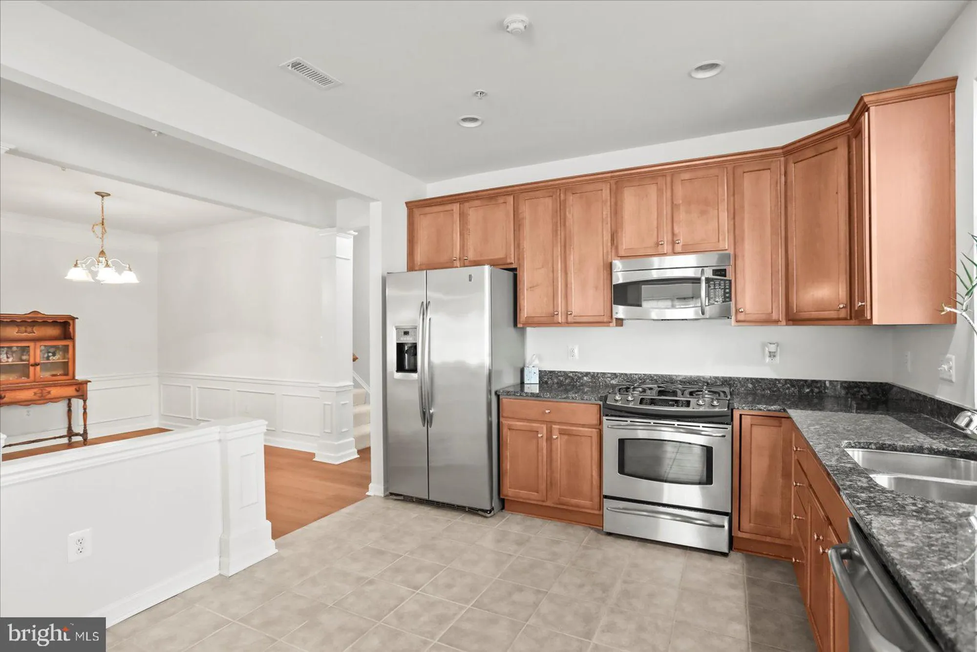 Property Slideshow image 18 of 54 | 405 clubside dr # 303, Taneytown, MD, 21787