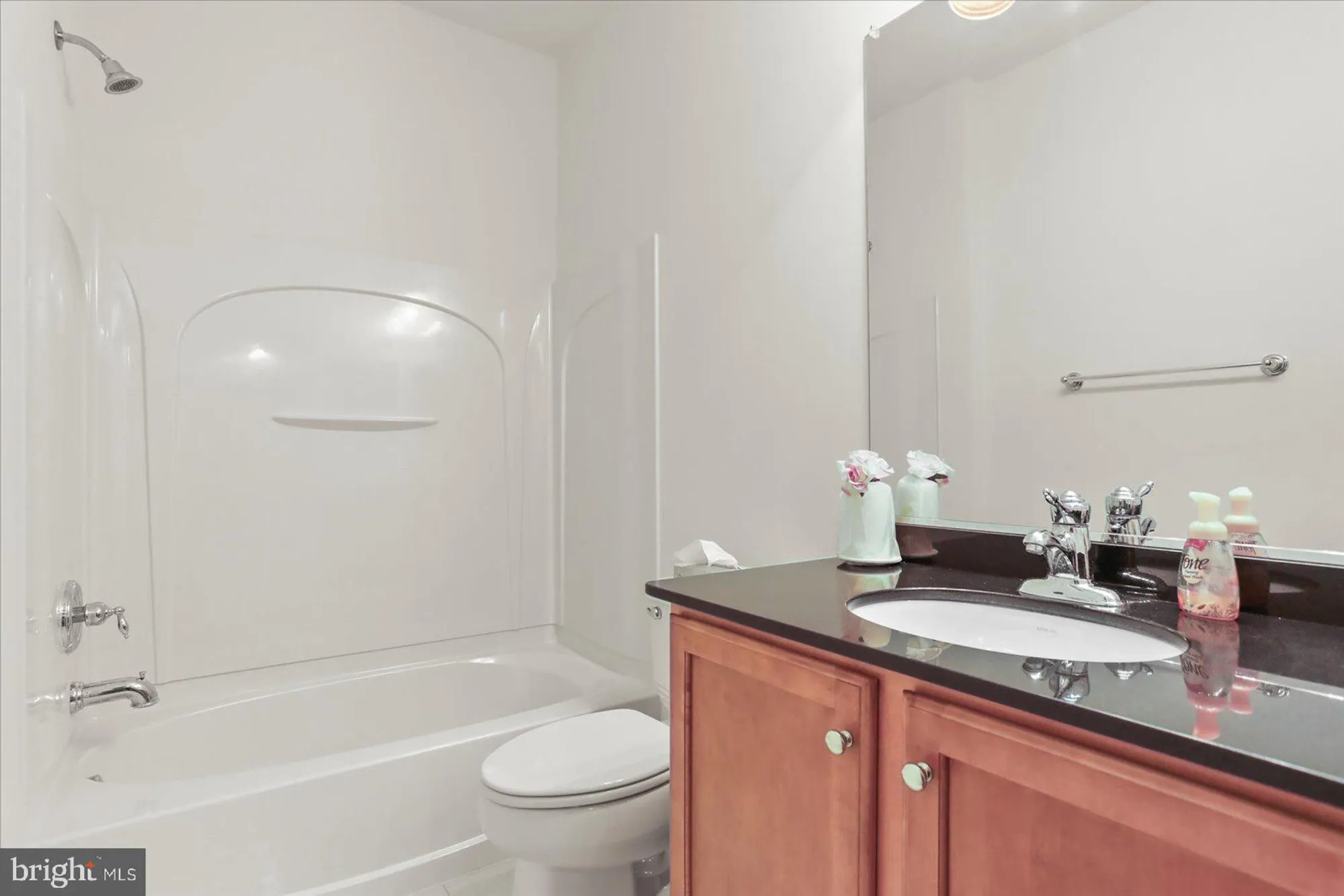 Property Slideshow image 33 of 54 | 405 clubside dr # 303, Taneytown, MD, 21787