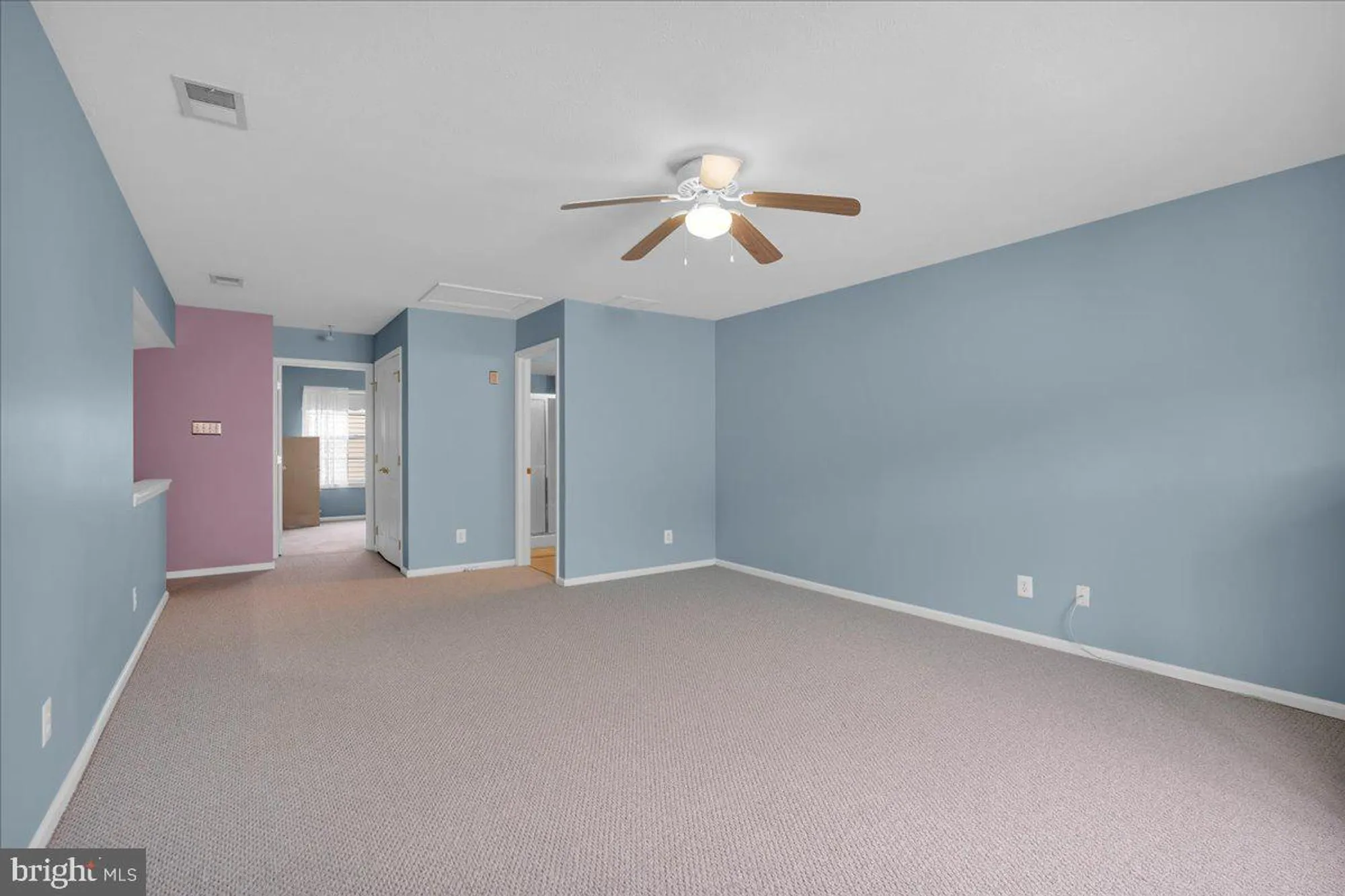 Property Slideshow image 14 of 25 | 13 pleasant valley dr, Sewell, NJ, 08080