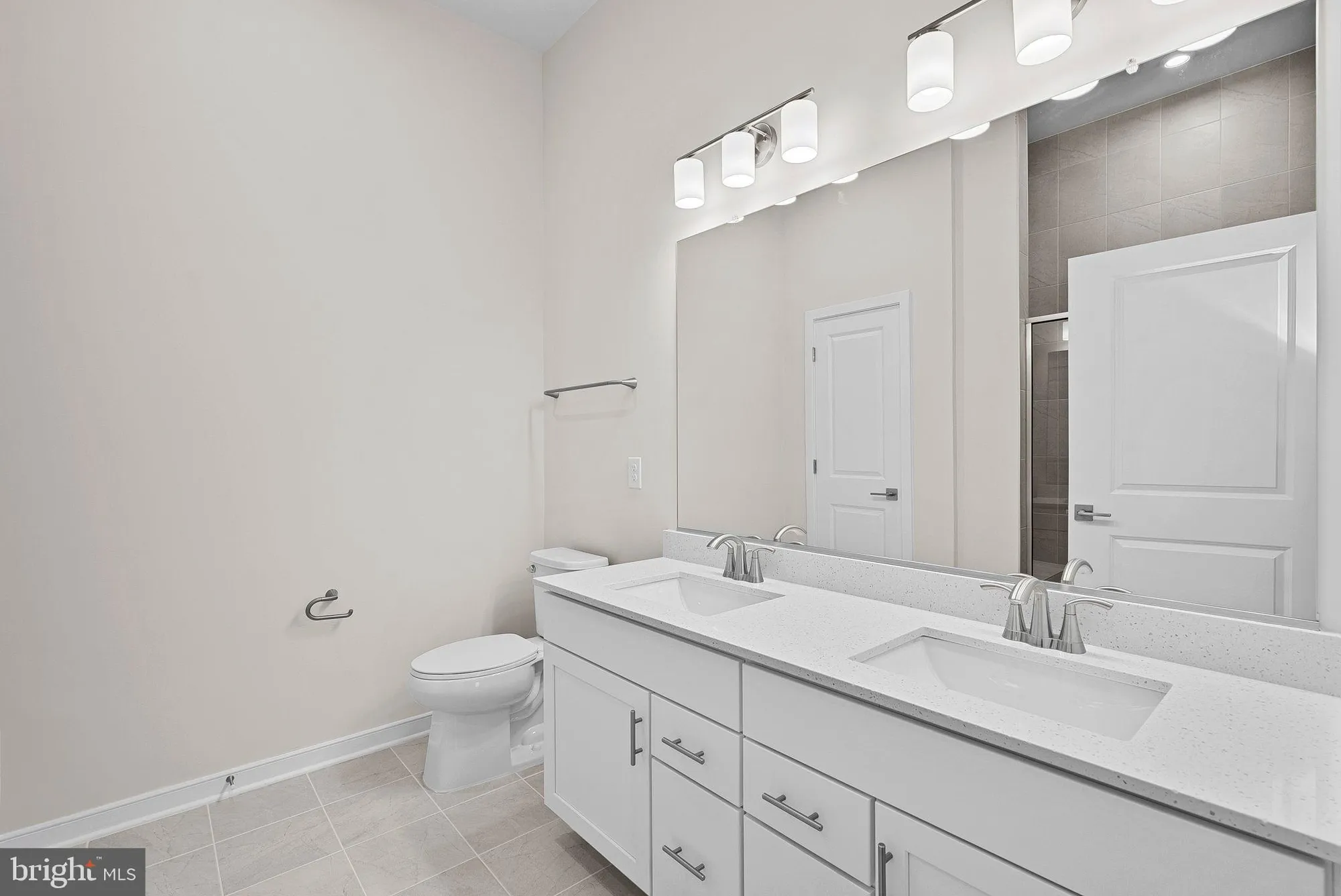 Property Slideshow image 17 of 34 | 700 mount airy ter ne unit 403, Leesburg, VA, 20176