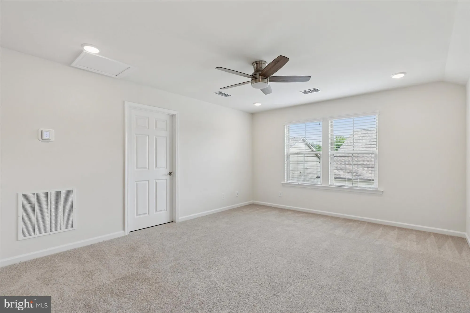 Property Slideshow image 20 of 31 | 1095 owen ln, Hatfield, PA, 19440