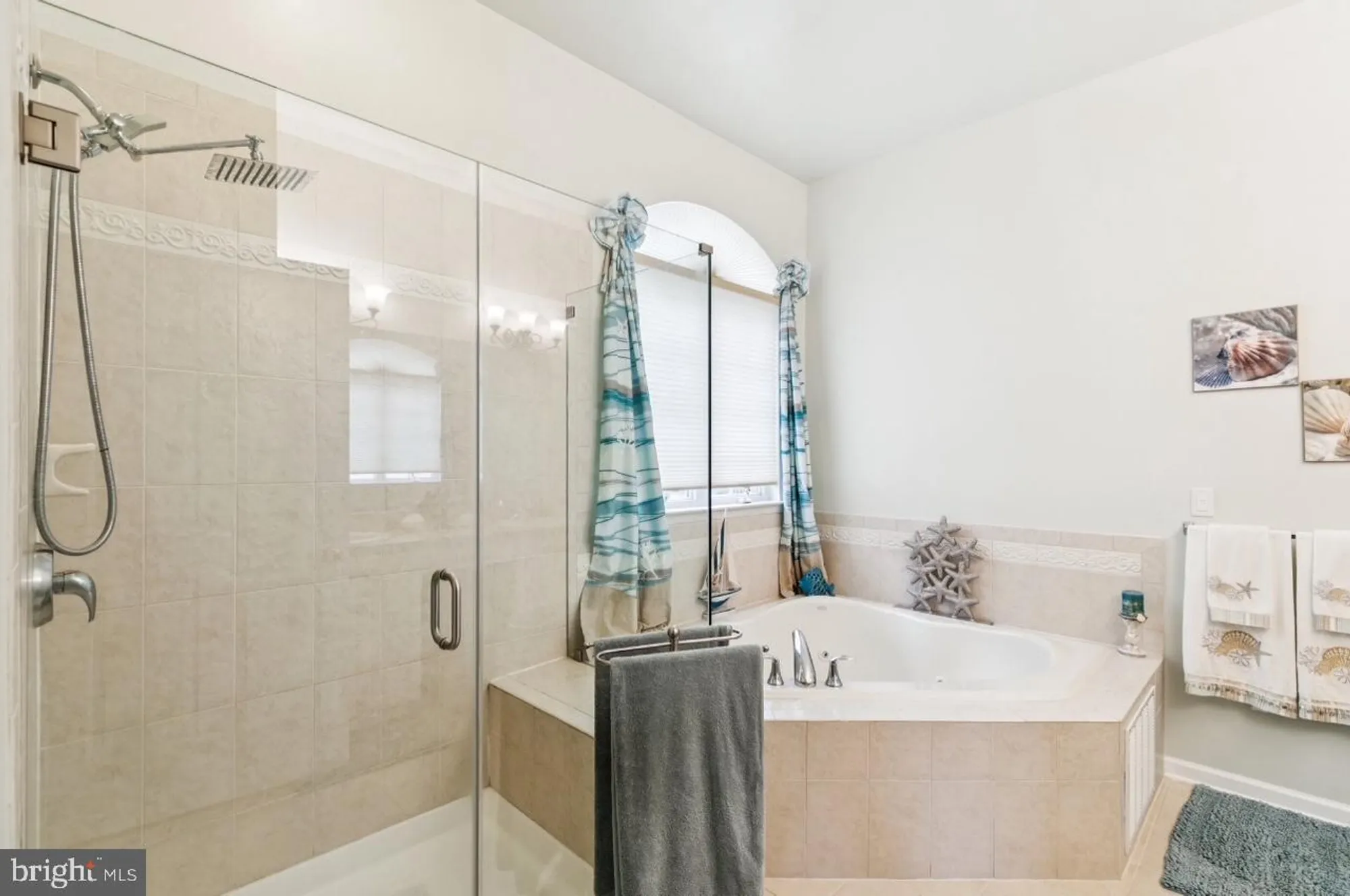 Property Slideshow image 20 of 54 | 94 merlino ln, Mays Landing, NJ, 08330