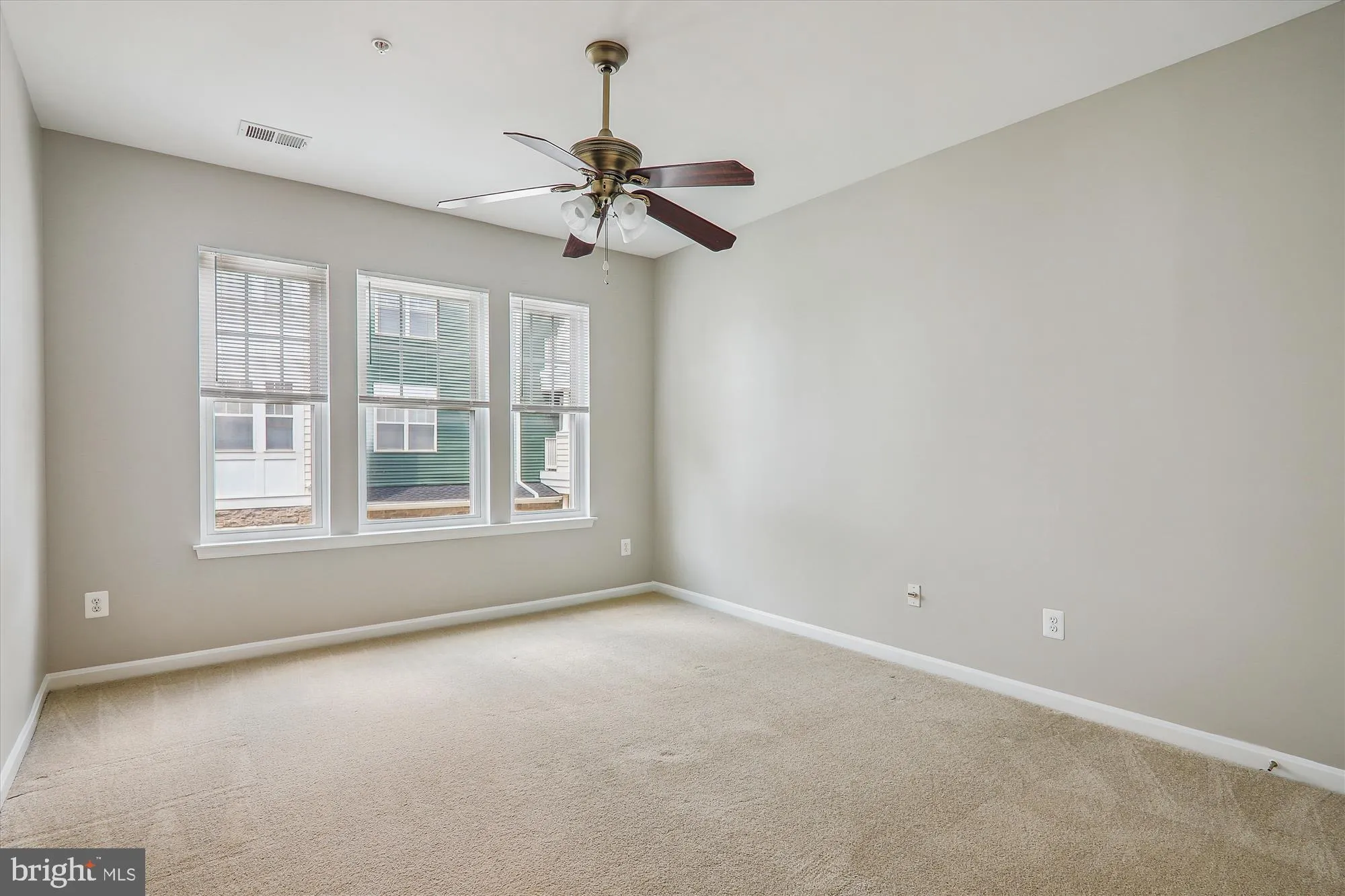 Property Slideshow image 24 of 54 | 13851 belle chasse blvd unit 213, Laurel, MD, 20707