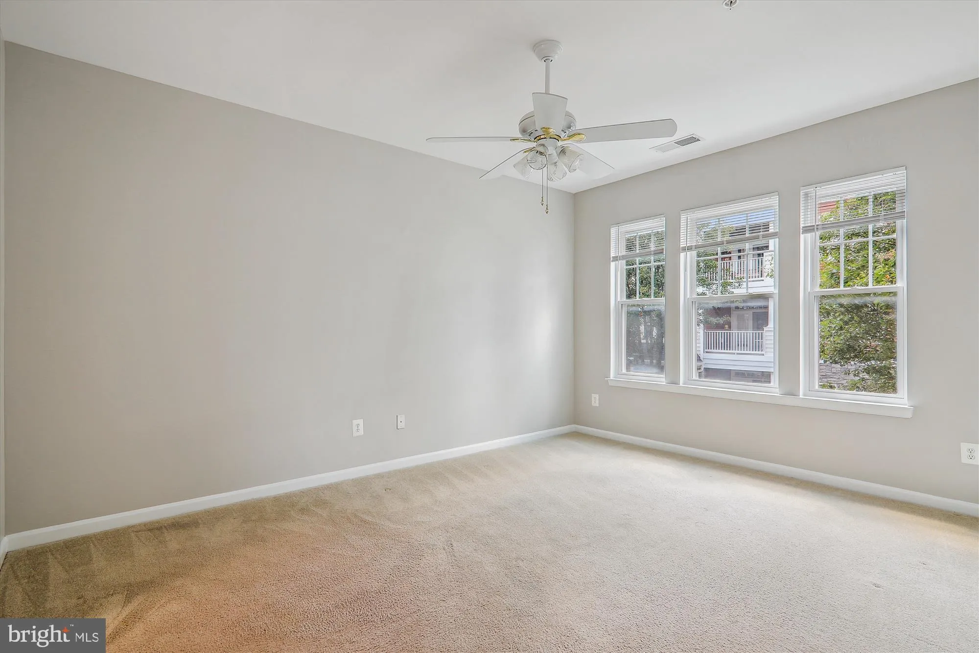 Property Slideshow image 21 of 54 | 13851 belle chasse blvd unit 213, Laurel, MD, 20707