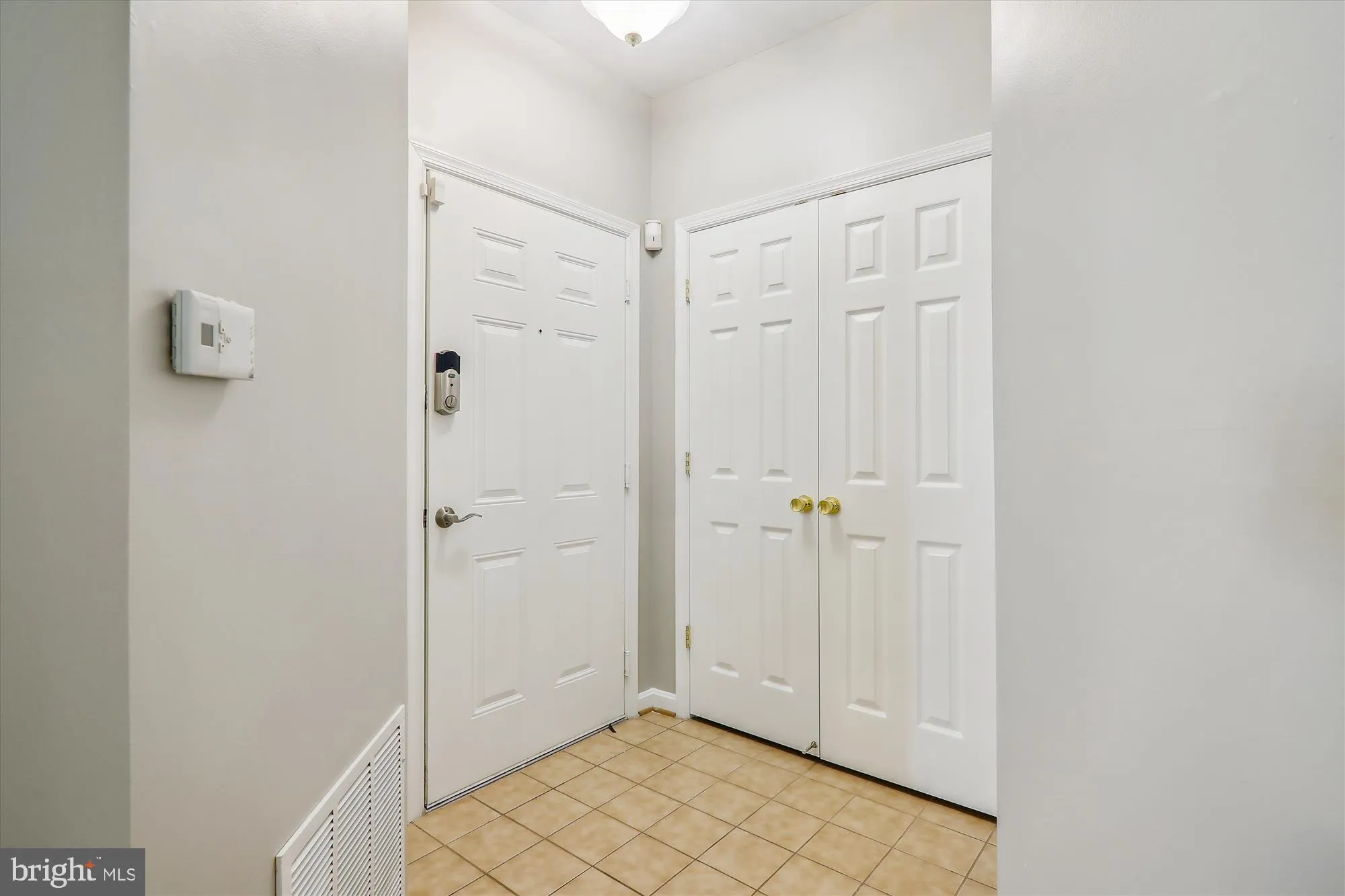 Property Slideshow image 16 of 54 | 13851 belle chasse blvd unit 213, Laurel, MD, 20707