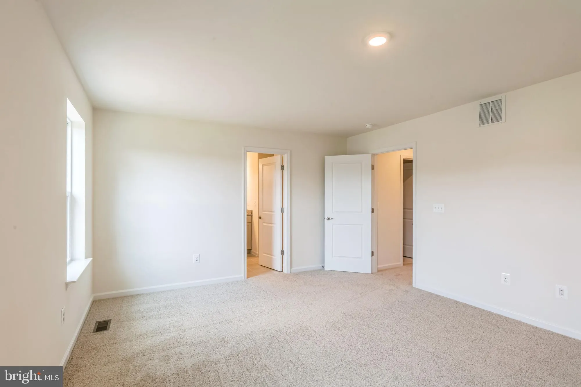 Property Slideshow image 11 of 15 | 392 scranton ln, Ocean View, DE, 19970