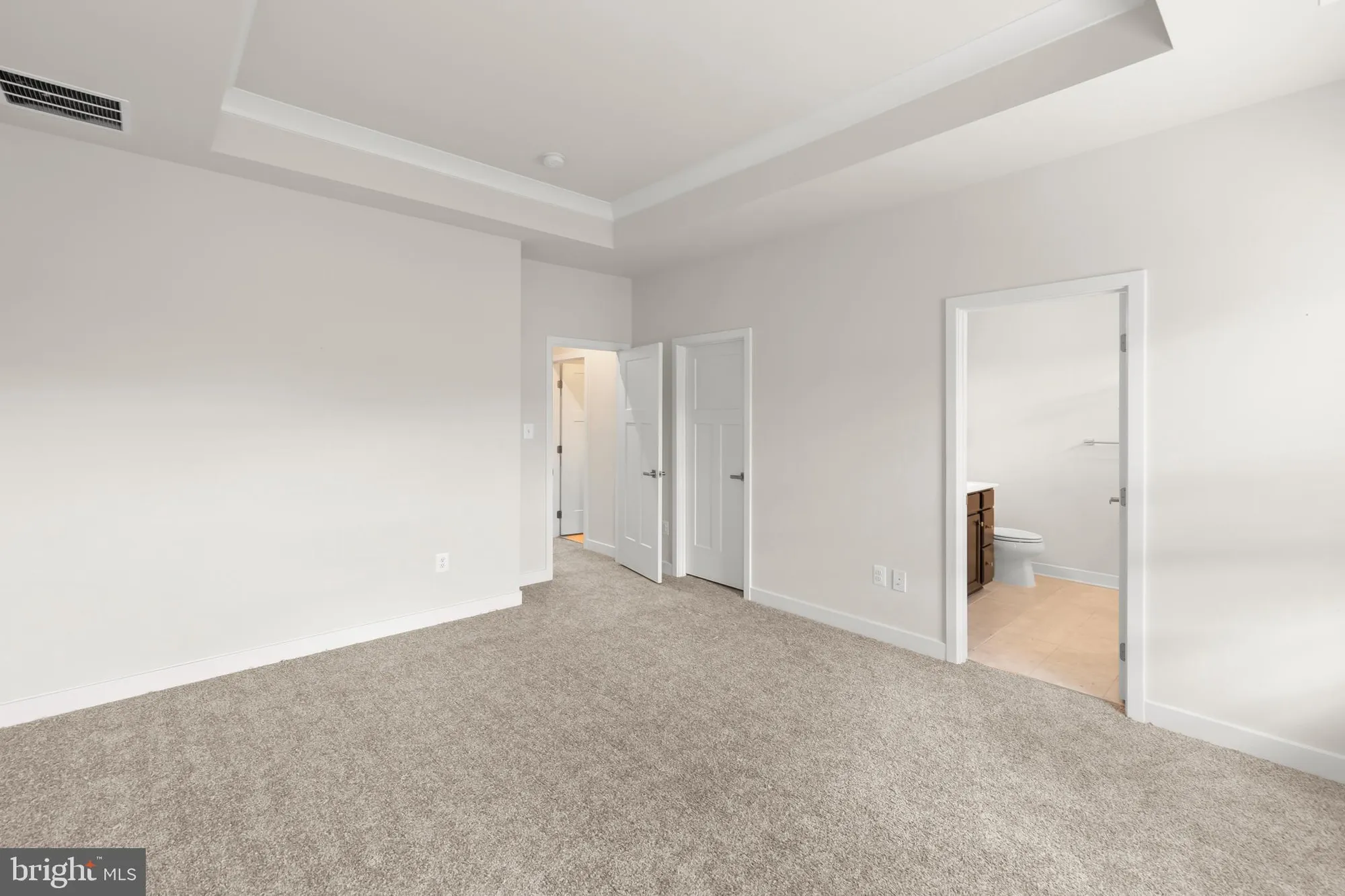 Property Slideshow image 10 of 23 | 105 bayhill ter, Lake Frederick, VA, 22630