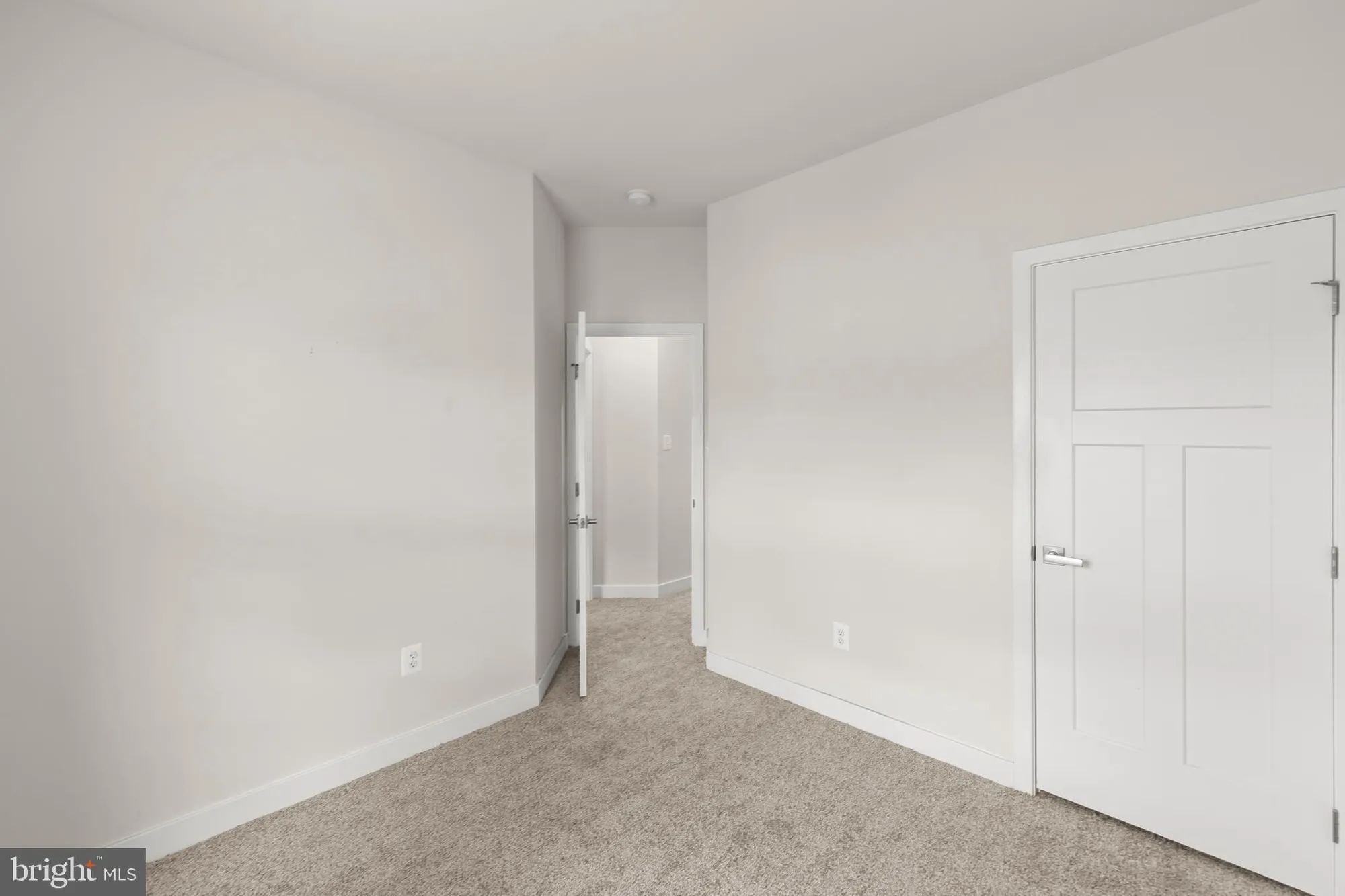 Property Slideshow image 15 of 23 | 105 bayhill ter, Lake Frederick, VA, 22630