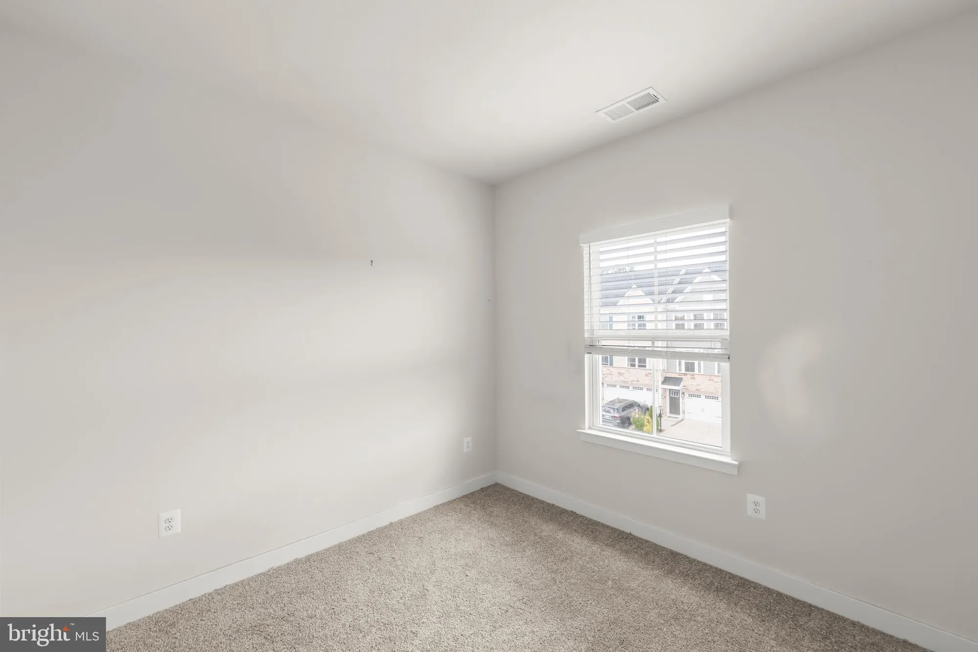 Property Slideshow image 16 of 23 | 105 bayhill ter, Lake Frederick, VA, 22630