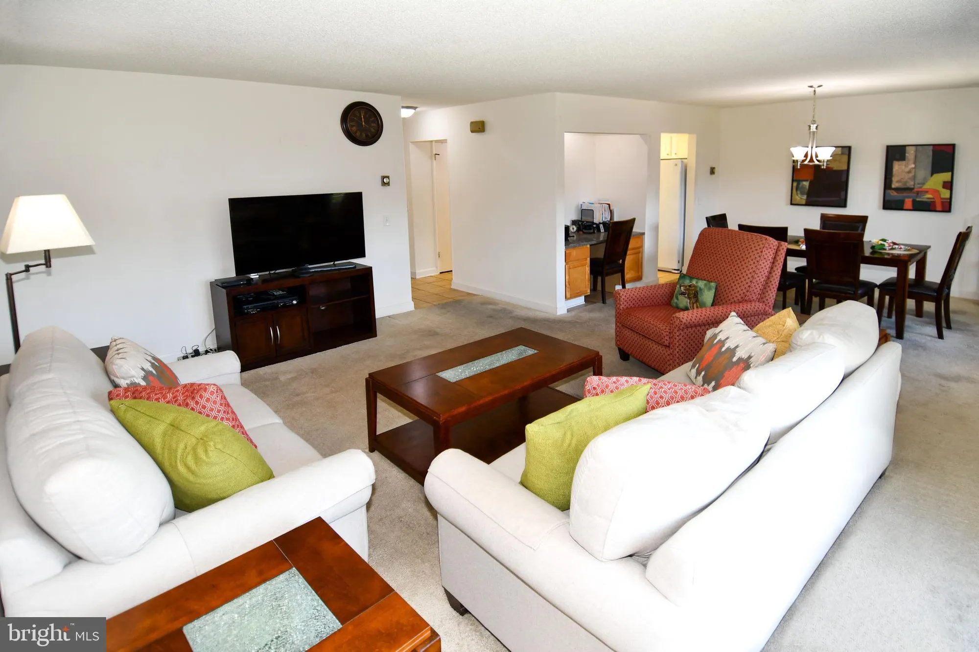 Property Slideshow image 7 of 33 | 3500 forest edge dr 15-2e, Silver Spring, MD, 20906