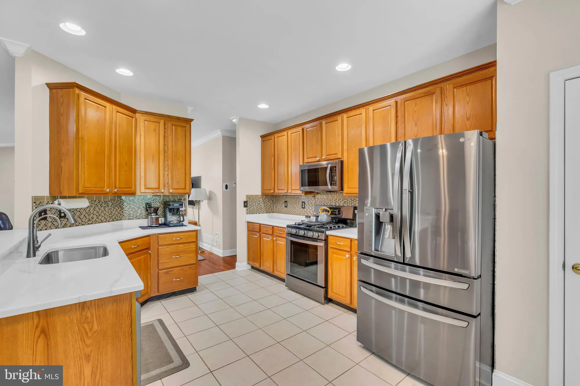 Property Slideshow image 11 of 48 | 40 bunker hill dr, Allentown, NJ, 08501