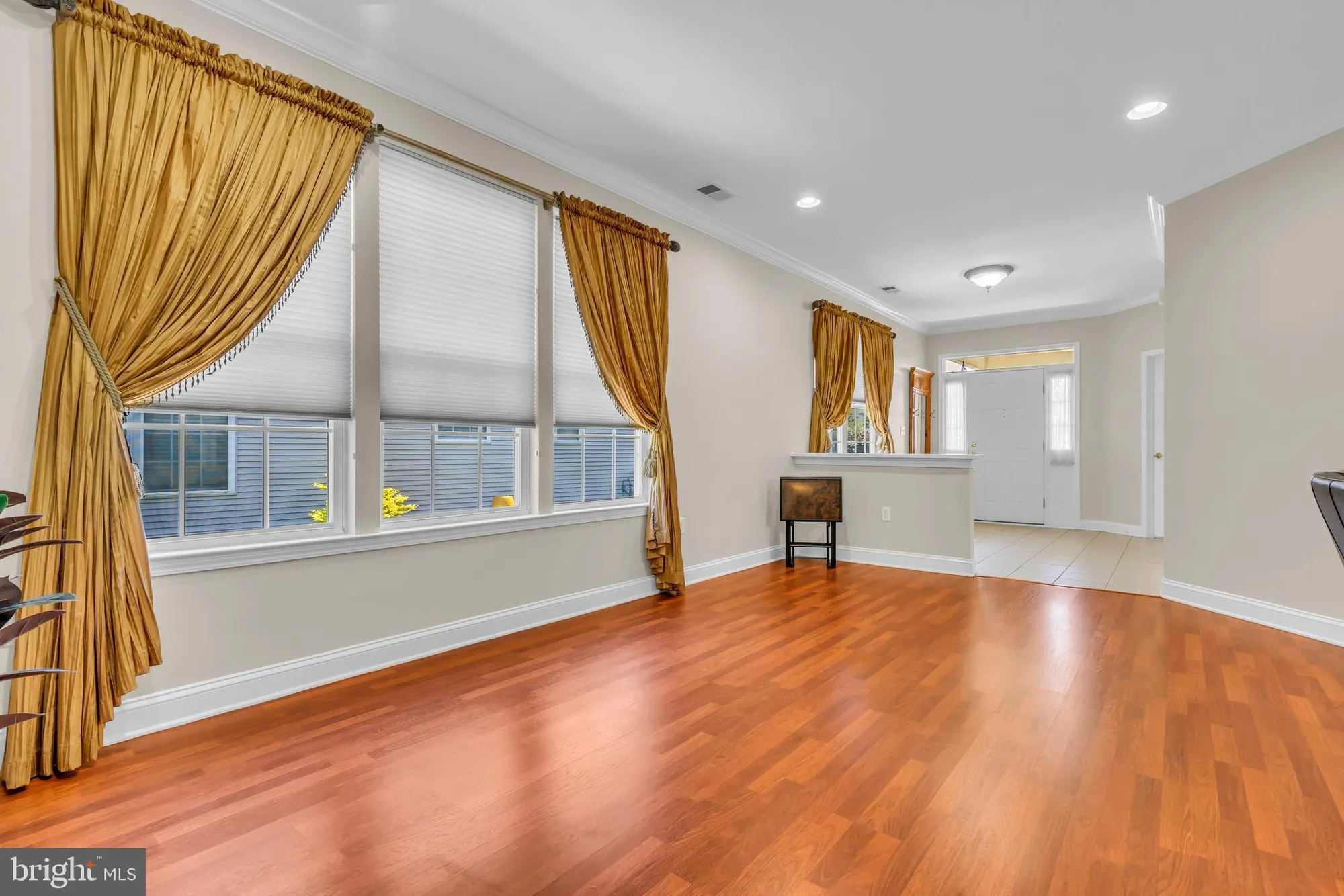 Property Slideshow image 6 of 48 | 40 bunker hill dr, Allentown, NJ, 08501