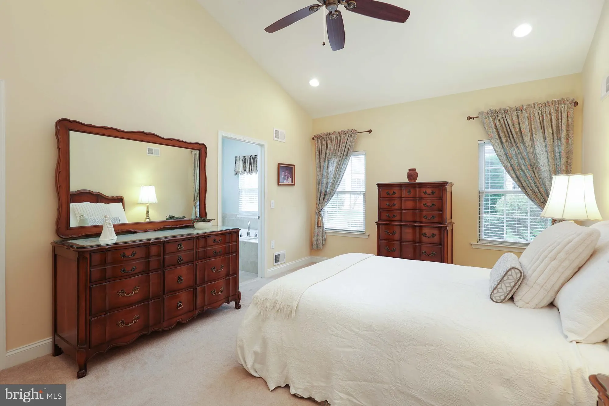 Property Slideshow image 14 of 33 | 32 eagleswood dr, Waretown, NJ, 08758