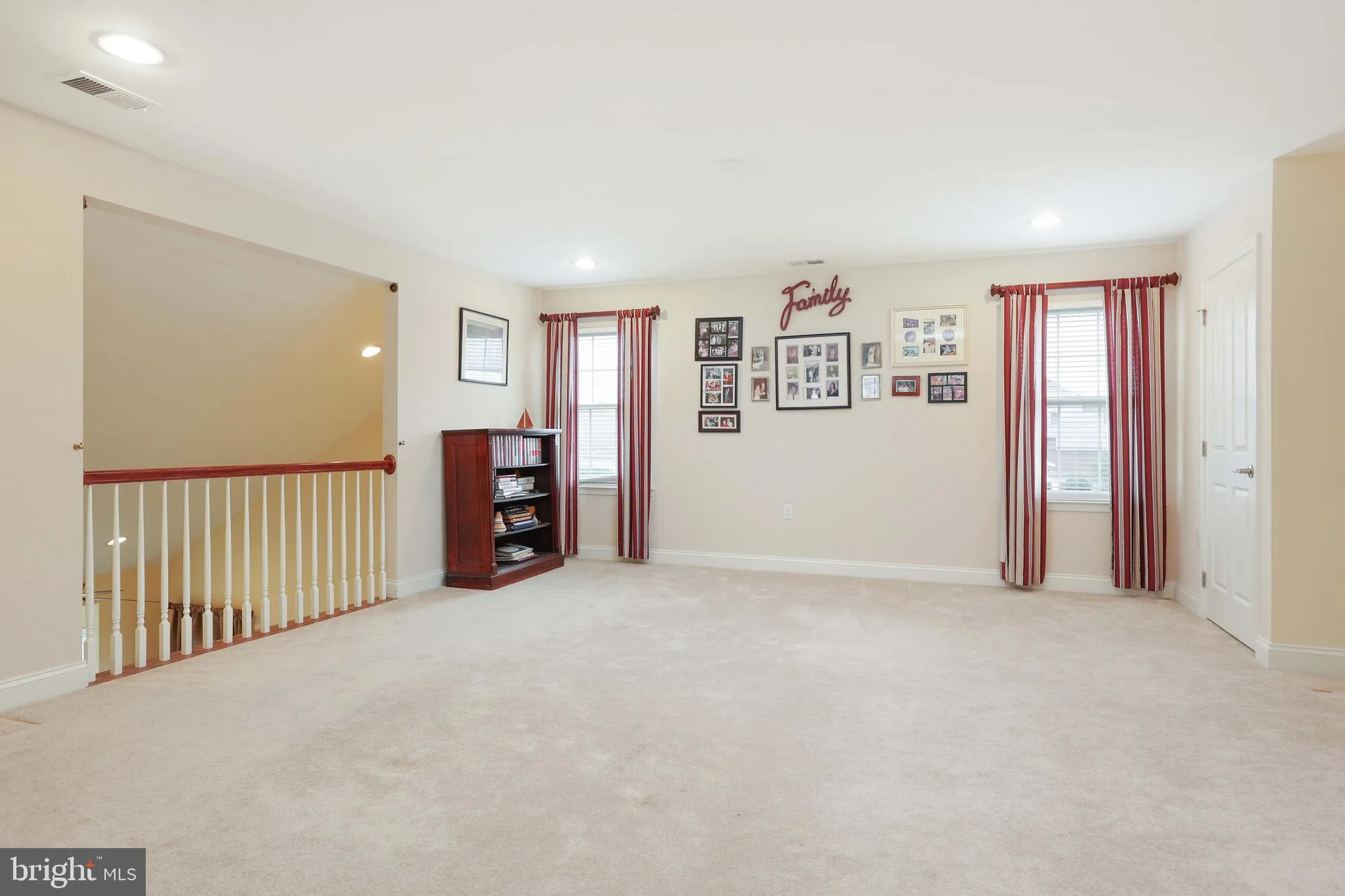 Property Slideshow image 23 of 33 | 32 eagleswood dr, Waretown, NJ, 08758